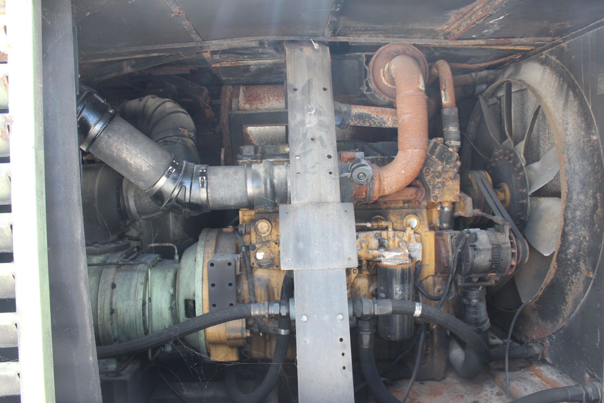 Sullair Model 900H Diesel  Air Compressor; Serial Number: NA; CAT C-9 Diesel, Parts Use; # PORT- - Image 2 of 2