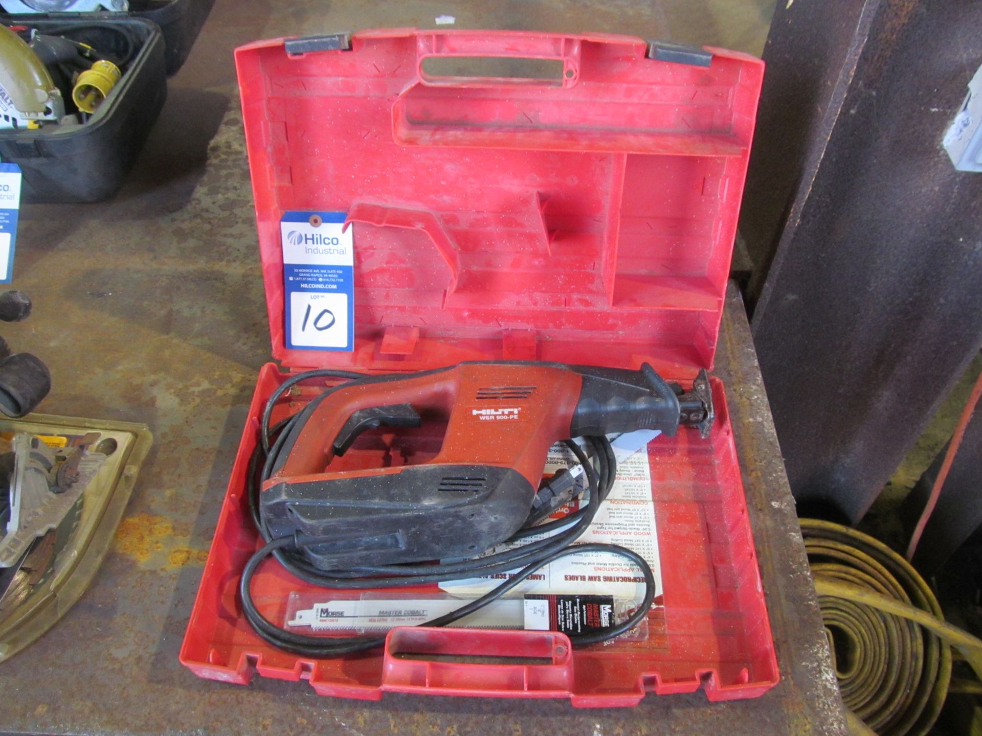 Hilti Model WSR 900-PE Reciprocating Saw