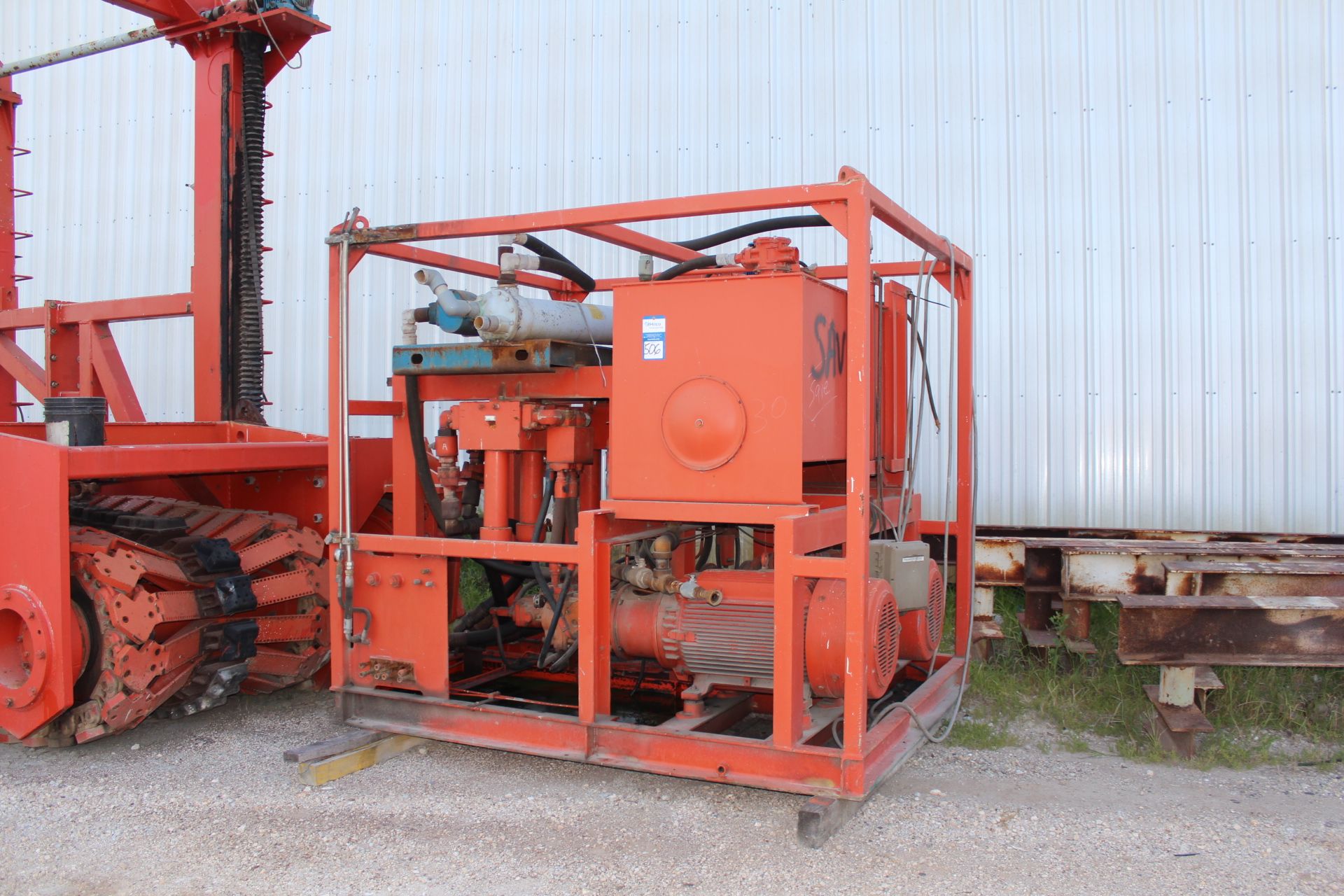 Pipe Tensioner; Red painted tensioner upper and lower, w/ Hydraulic Unit - Image 4 of 5