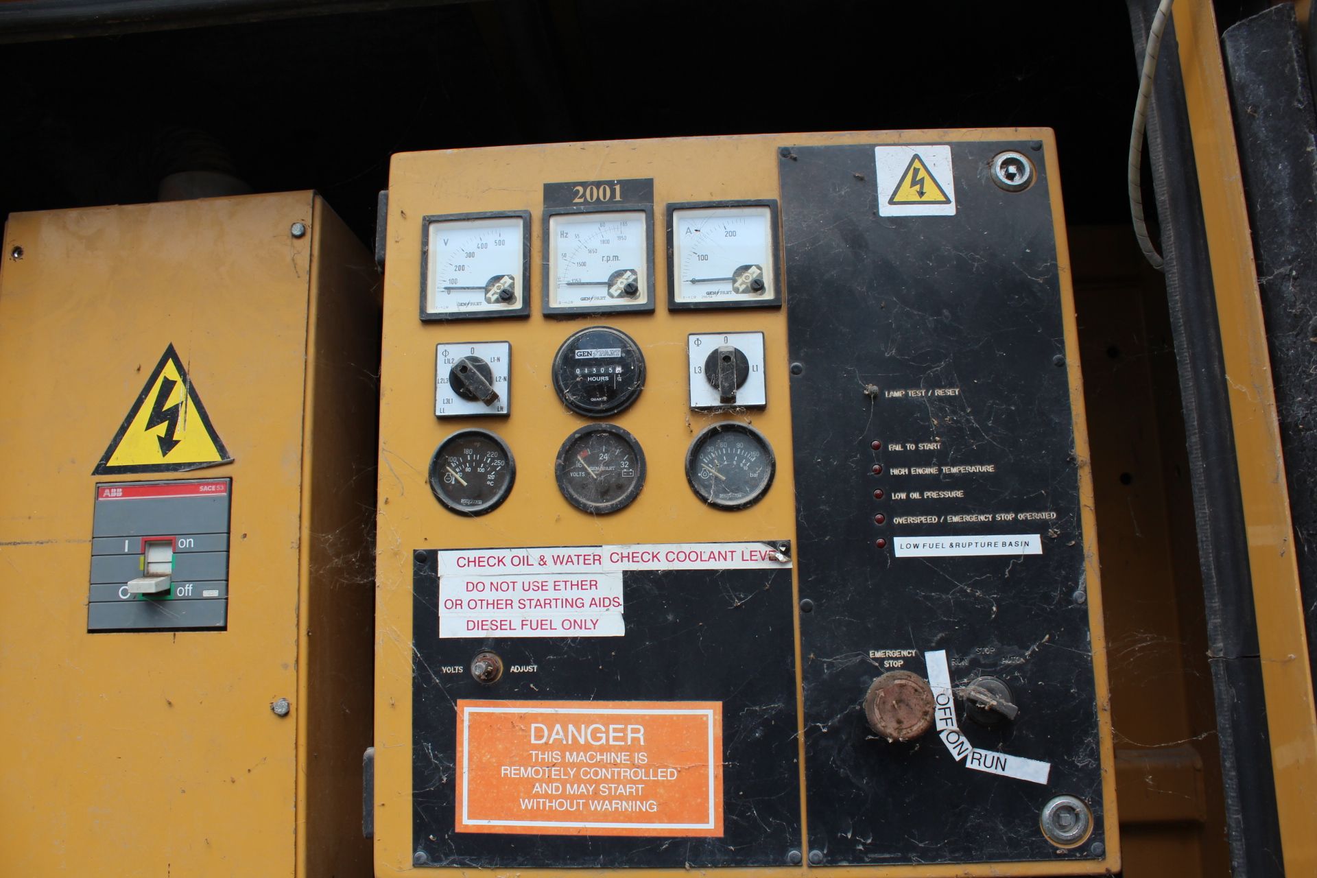 Olympian Model D150P4 480v 148kw Sat Emergency Generator; Serial Number: OLY00000ENNS00107 (2001); - Image 5 of 5