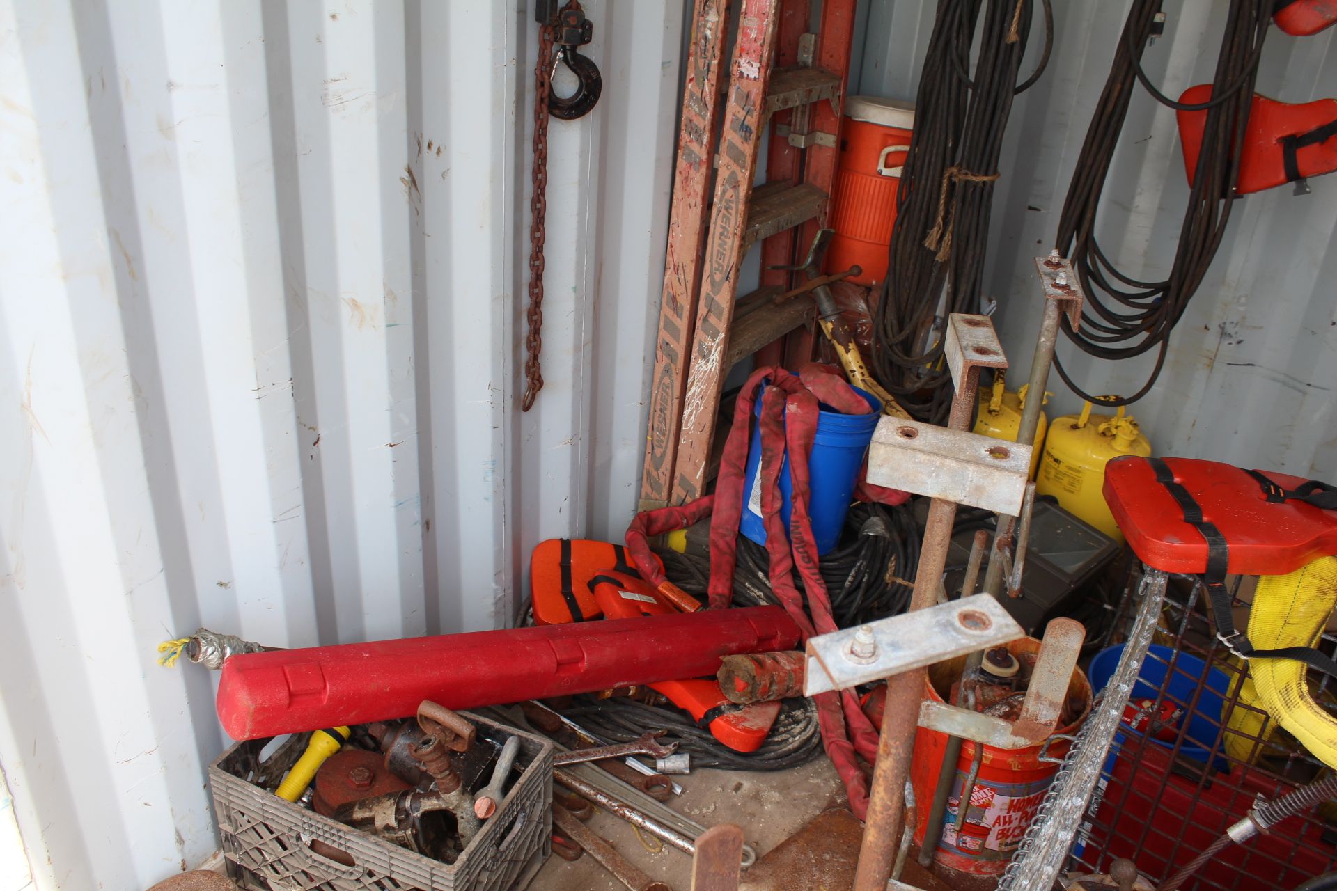 Container Of Miscellaneous Marine Equipment & Tools ; 10' Container # 96 - Image 3 of 5