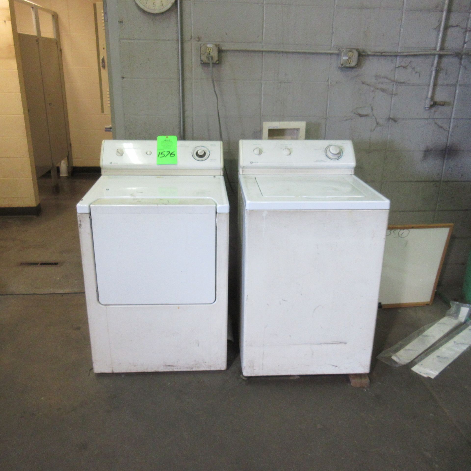 Maytag Clothing Washer and Dryer ; Washe Model LAT9206BAE, Dryer Model MDE9206EUW, (Hawkeye