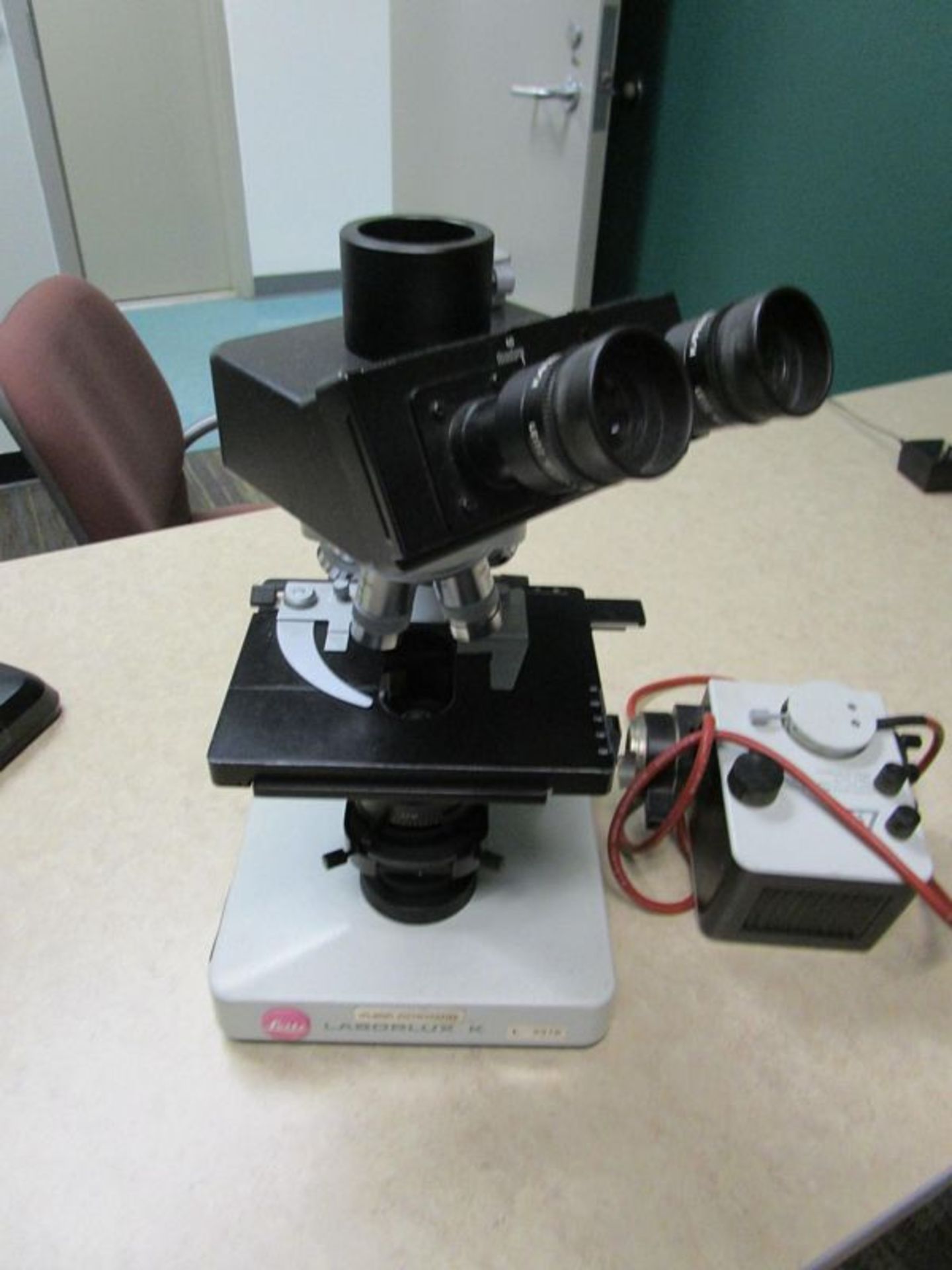 Leitz Model Laborlux K  Microscope , , with X, Y Translation Stage with Clip, 10x Magnification