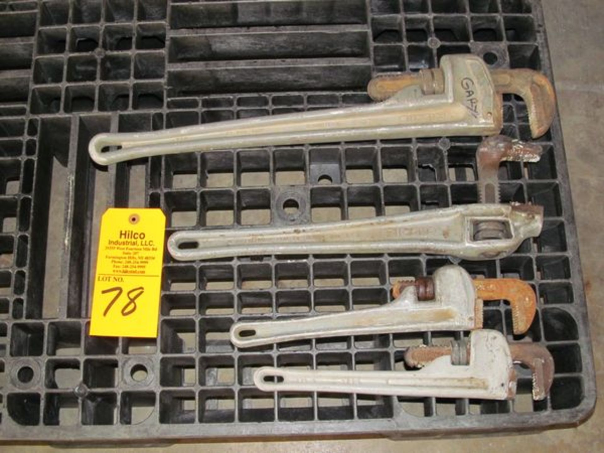 Aluminum Pipe Wrenches , (1) Ridgid 24"(1) Ridgid 90 Deg. 18"(2) 12"