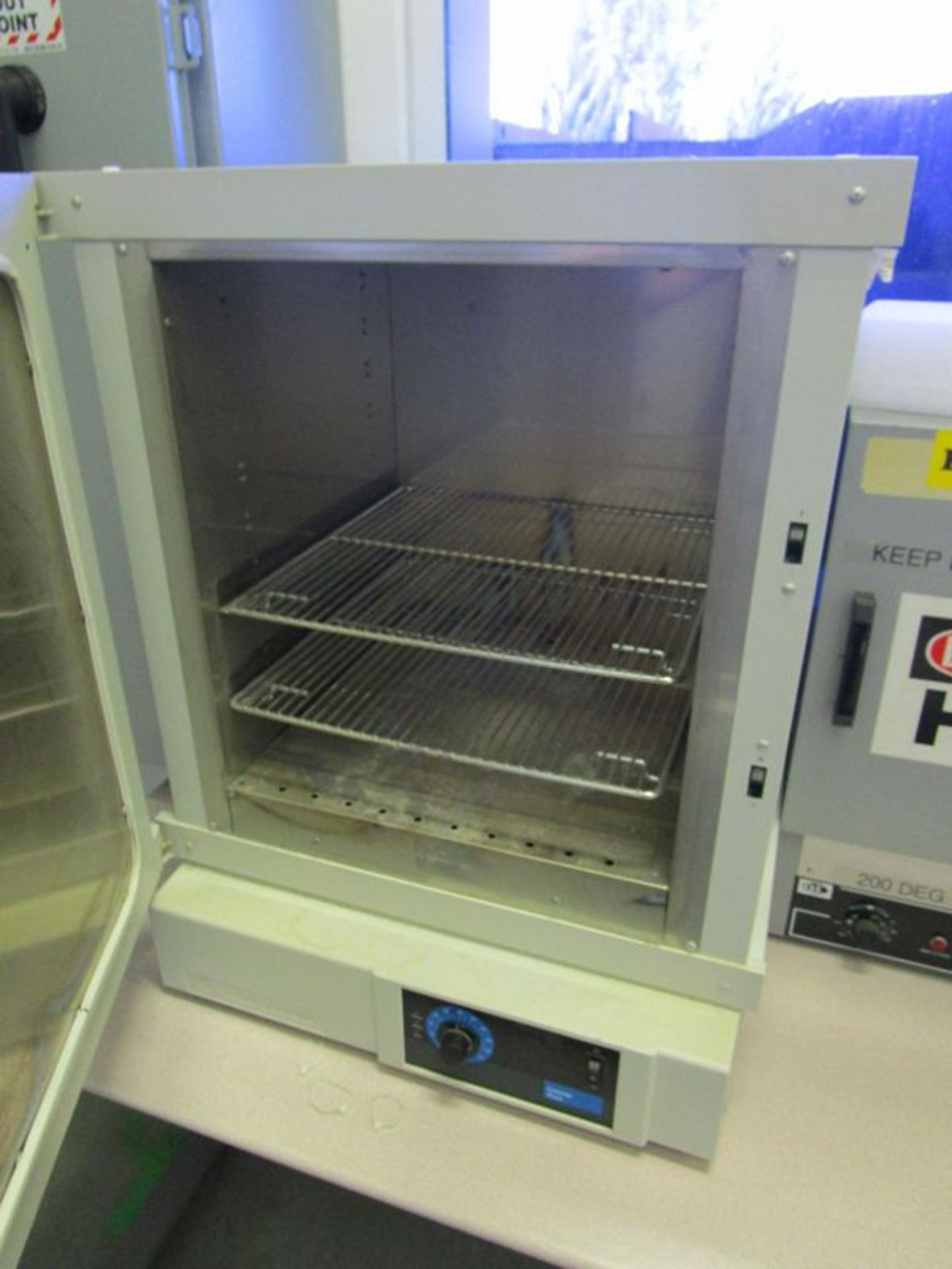 Fisher Scientific Model Isotemp  220C Oven , (Sub Location Building 22) (UID# 2033891) - Image 2 of 4