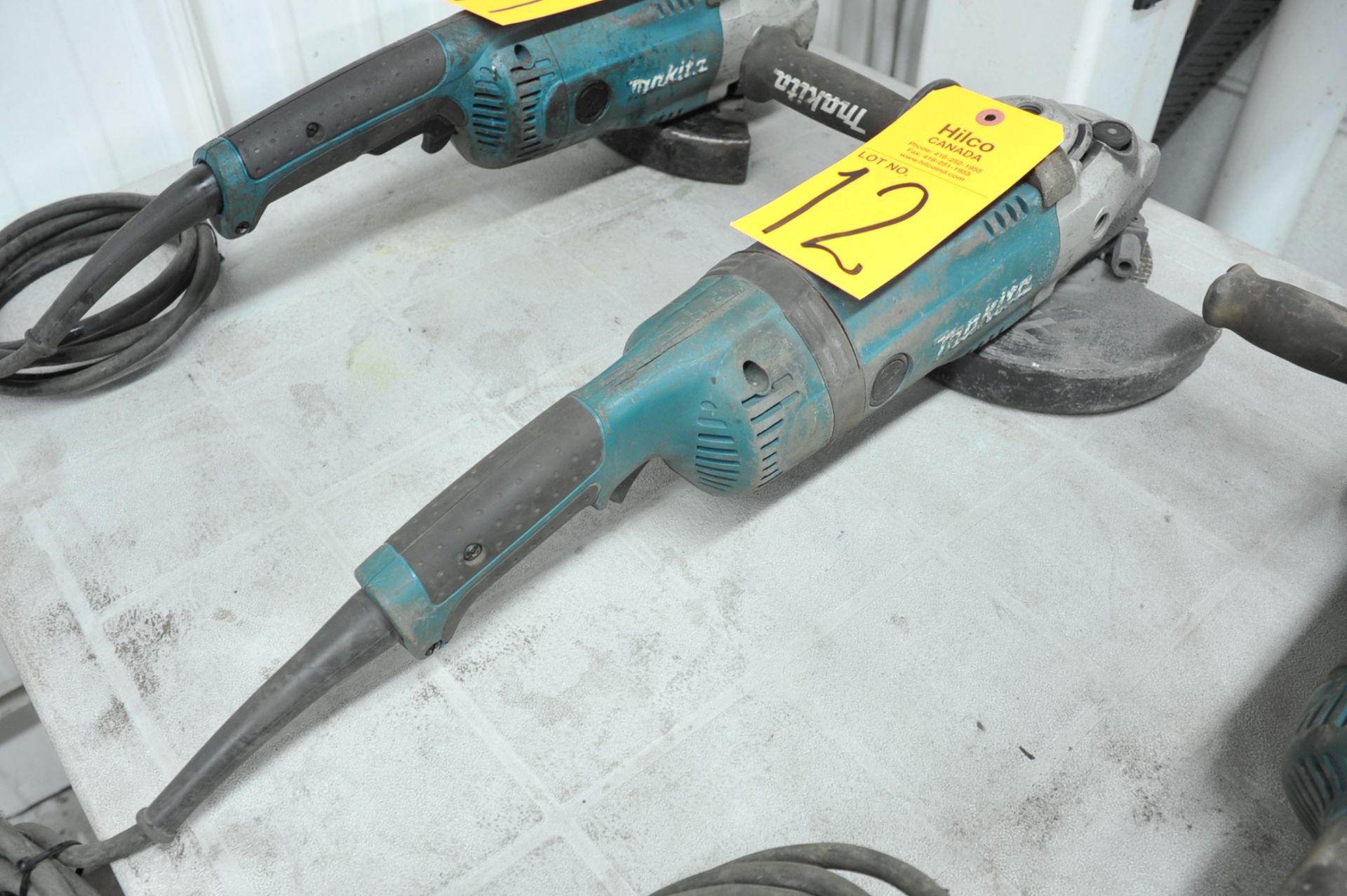 Makita Model GA9031 9" Angle Grinder