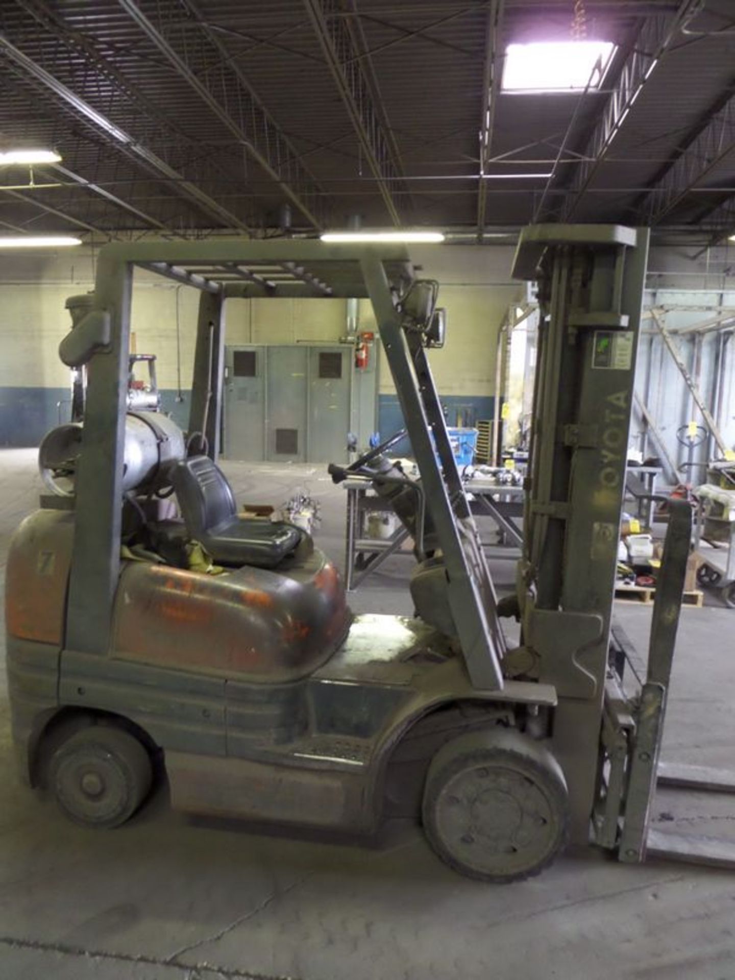 FORK LIFT - Image 3 of 5