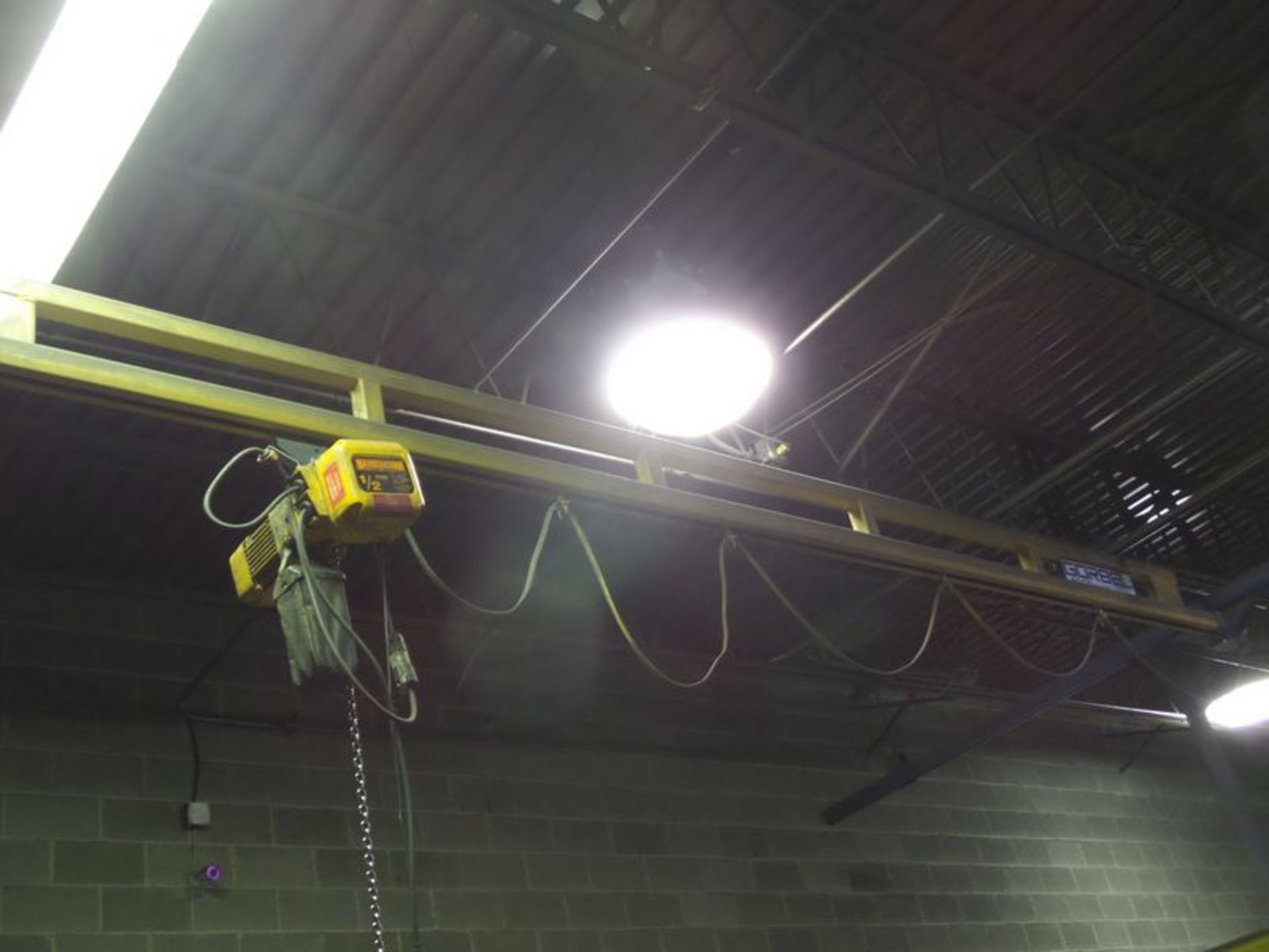 1/2 TON ELECTRIC HOIST