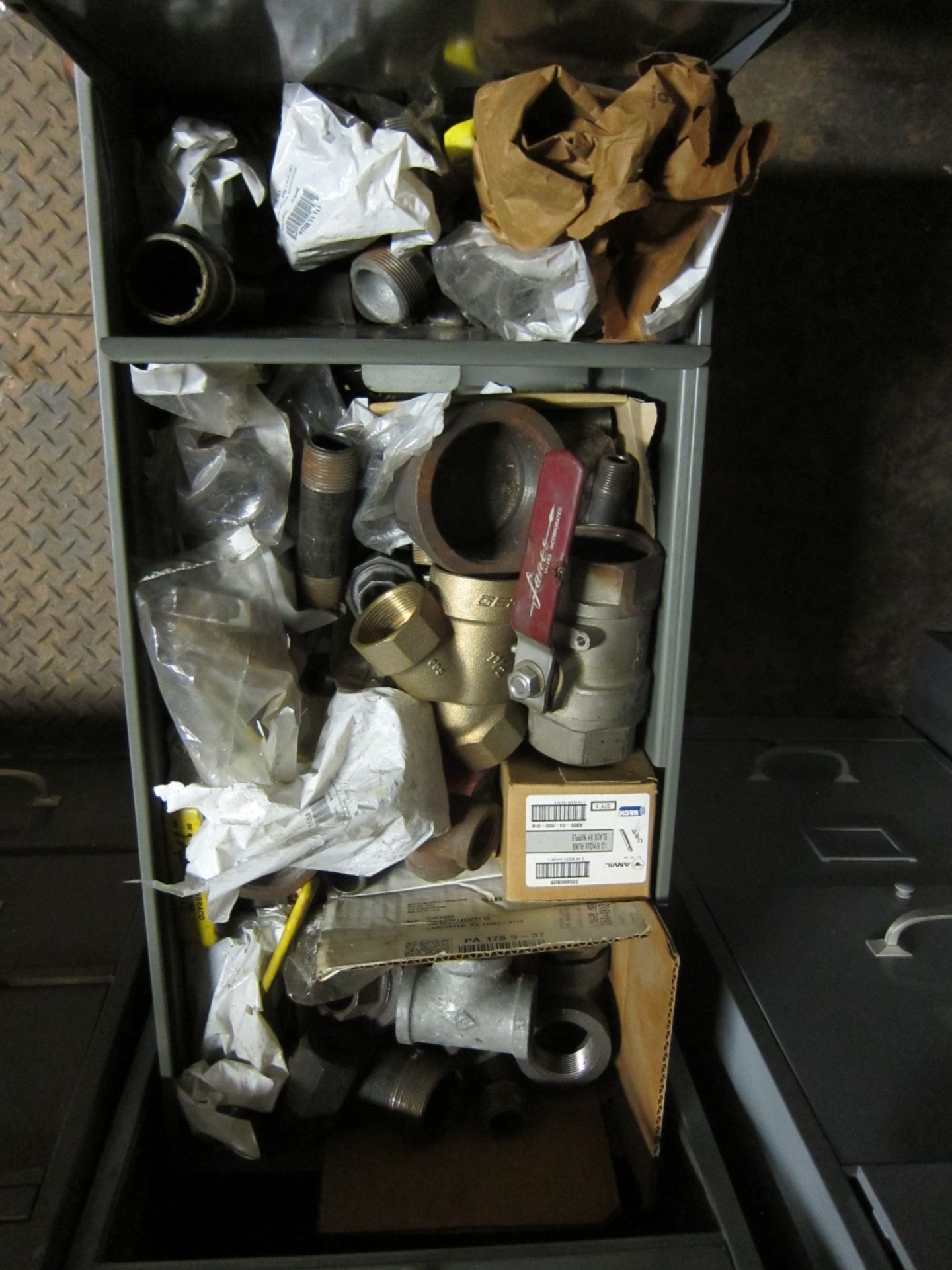 ASSORTED PLUMBING FITTINGS ( IN 4 CABINETS) - Image 4 of 16