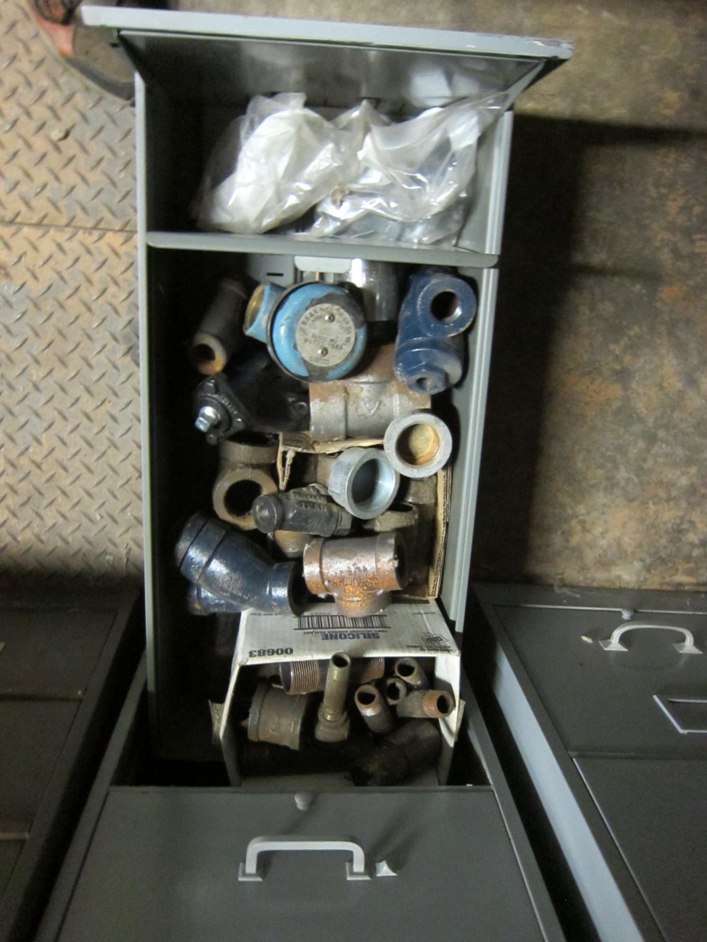ASSORTED PLUMBING FITTINGS ( IN 4 CABINETS) - Image 5 of 16