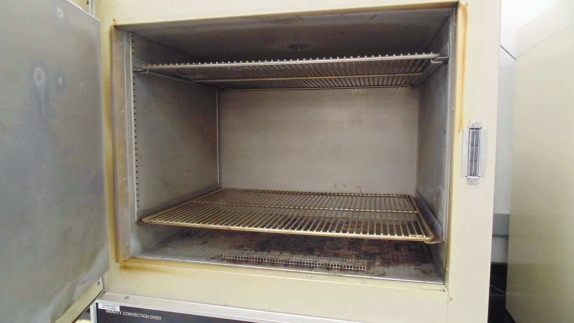 PRECISION , CAT NUMBER 31542 , GRAVITY CONVECTION OVEN - Image 2 of 2