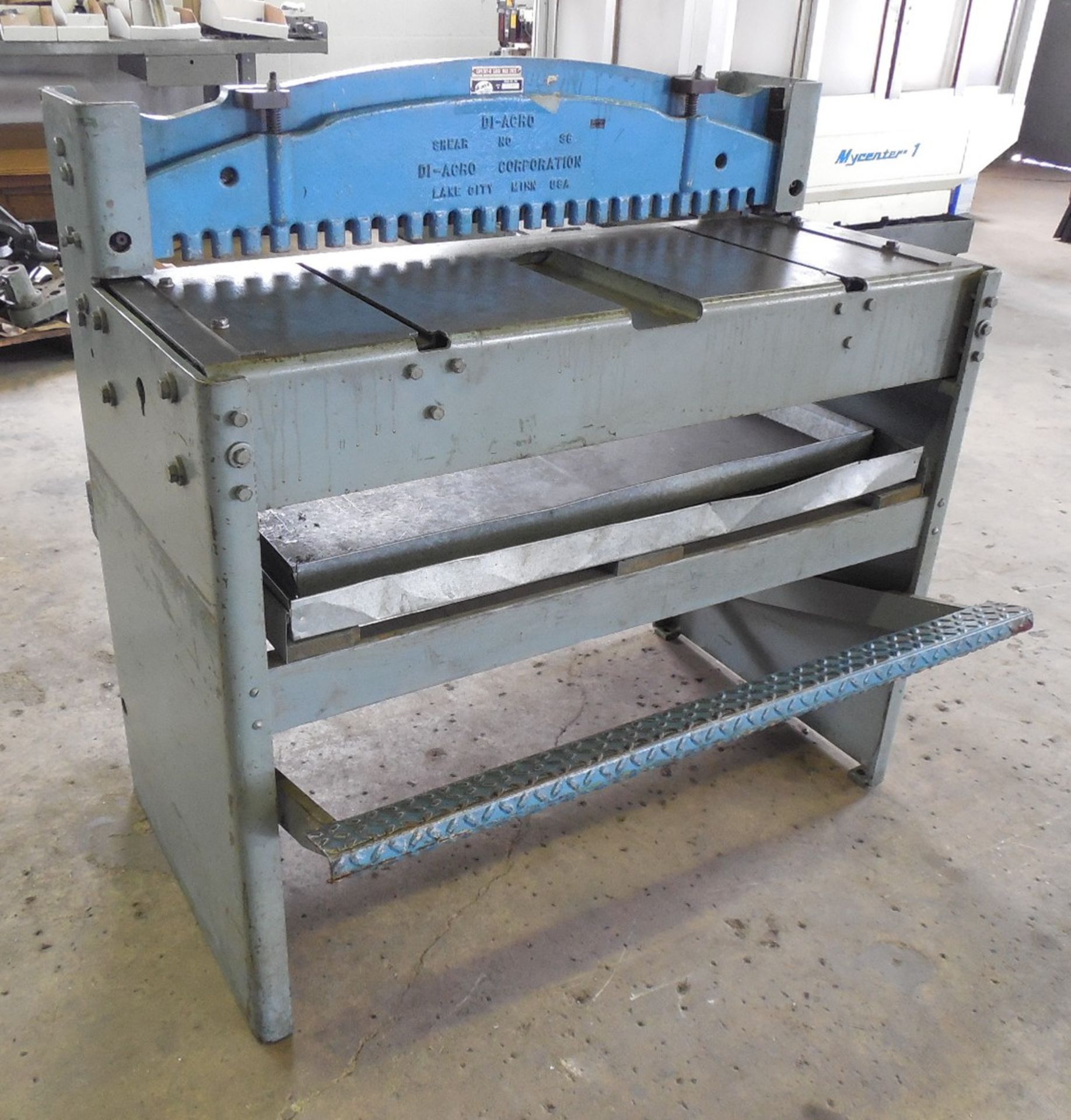 DiACRO MOD.36K FOOT SHEAR- 36" x 16 Ga. Capacity, 25" Manual Back Gauge - Image 3 of 3