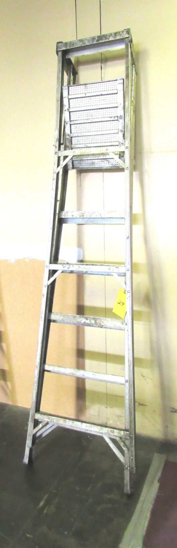 8' Aluminum Ladder