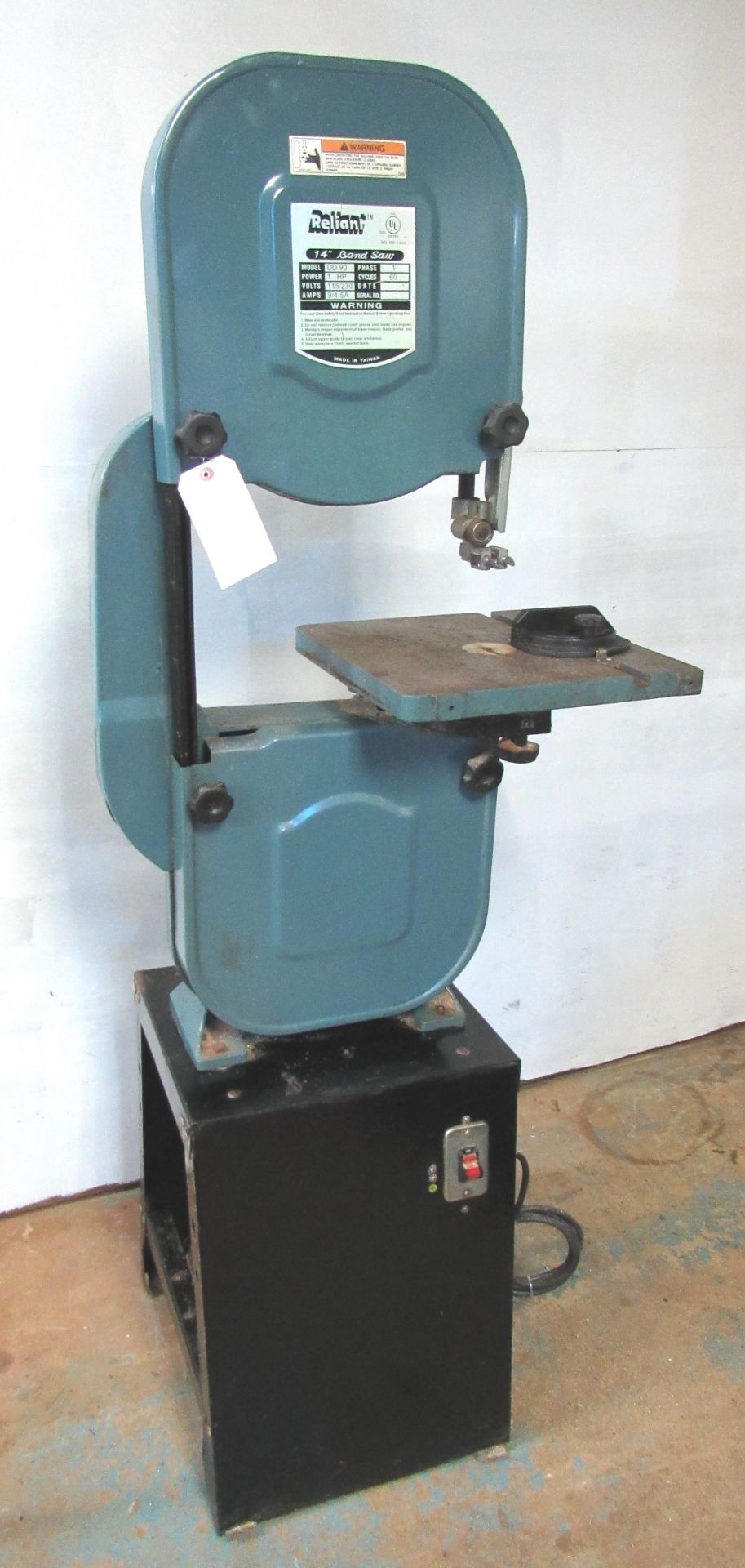 Reliant Mod.DD90 14" Vertical Band Saw-w/ 13.750" x 13.750" Tilt Table, 1 HP Motor, 115/230/1/60