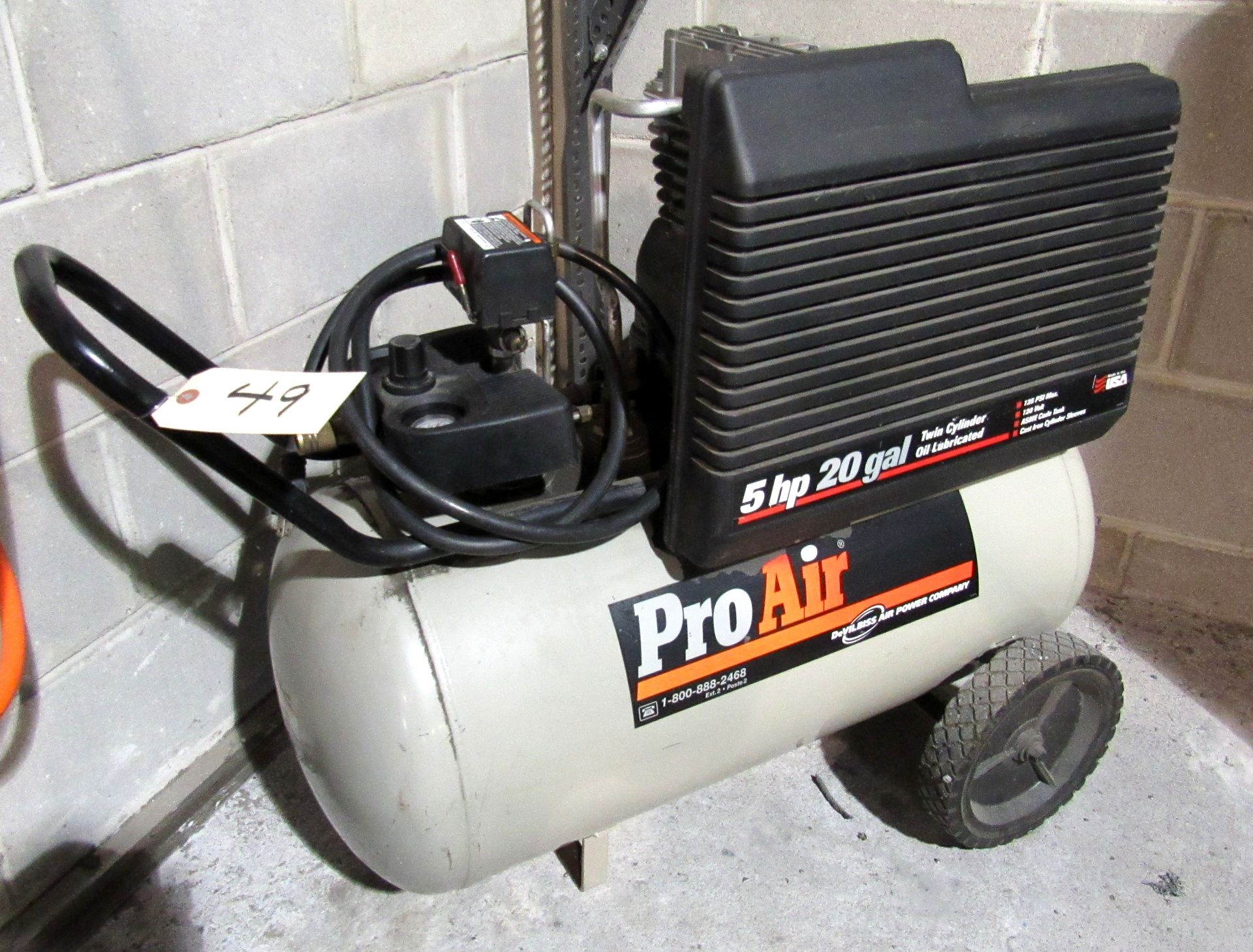 DeVilbliss 5HP Portable Air Compressor- 20Gal Tank, 125 PSI, 120/1/60