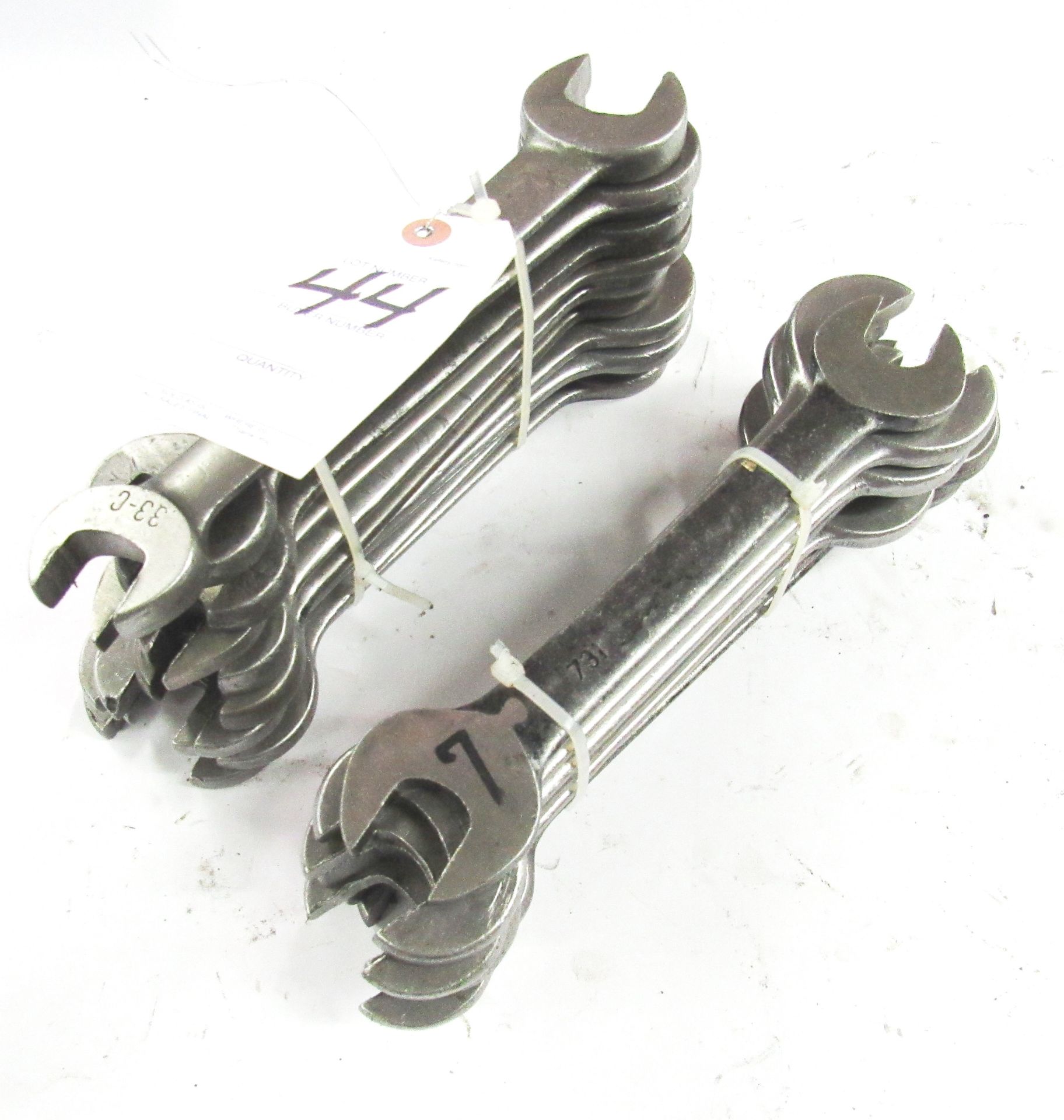 (17) Double End Wrenches