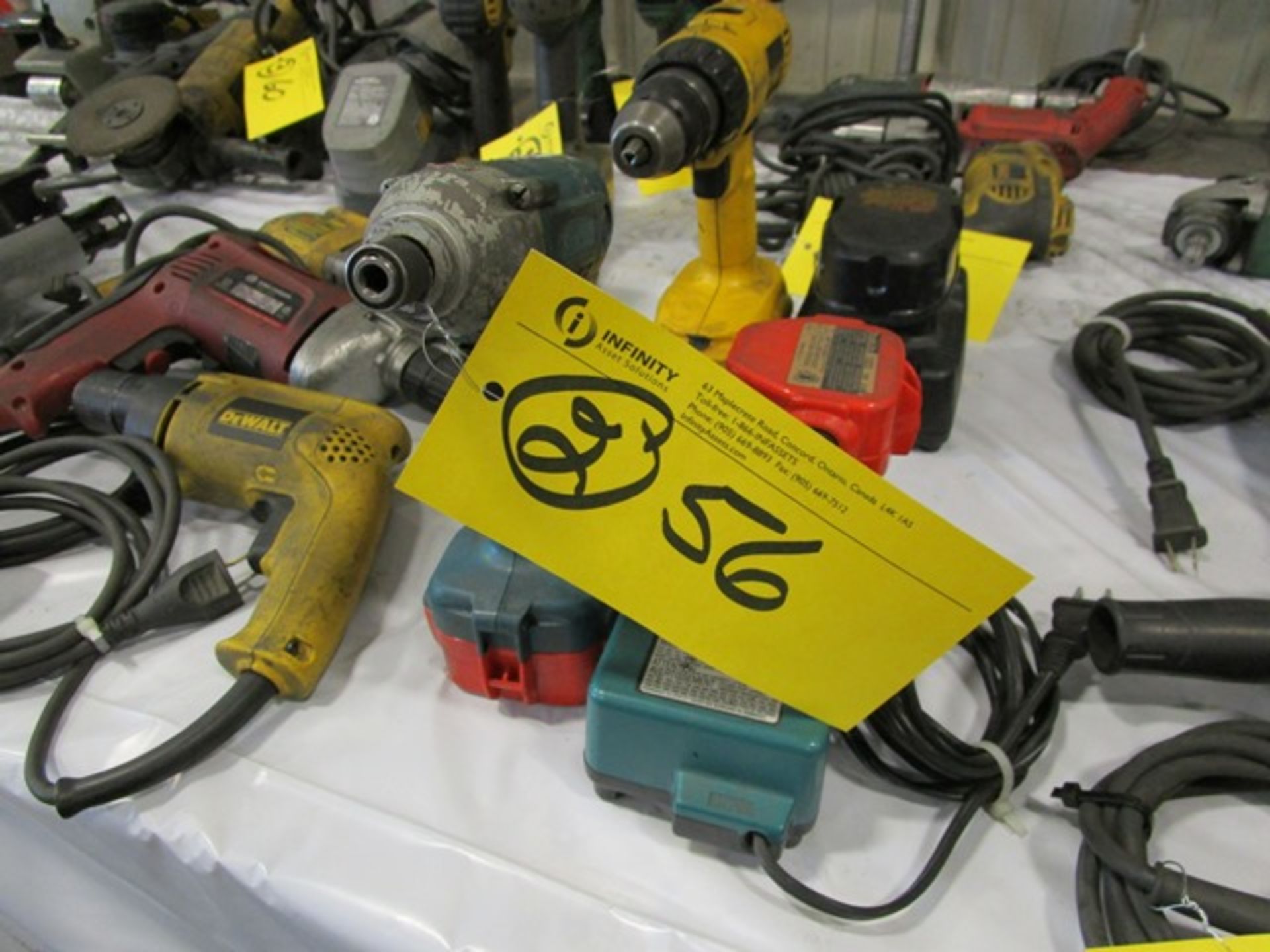 LOT 2 BATTERY  DRILLS