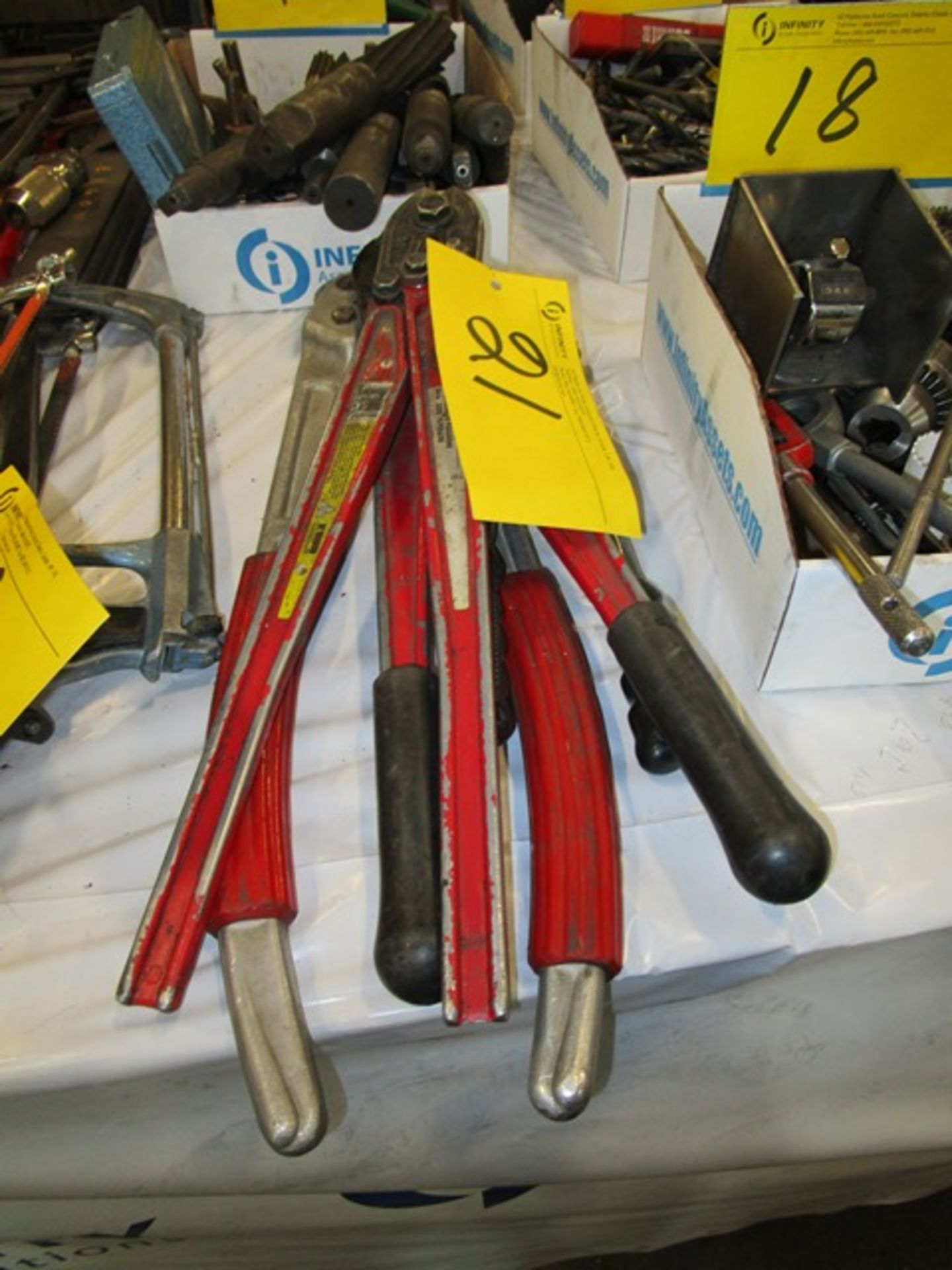 LOT HAND CUTTERS