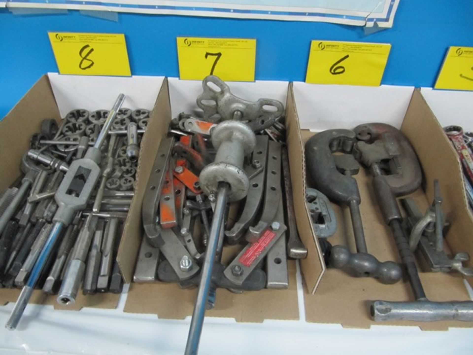 LOT ASST. GEAR PULLERS, ETC. (1 BOX) (ST. DAMIEN)