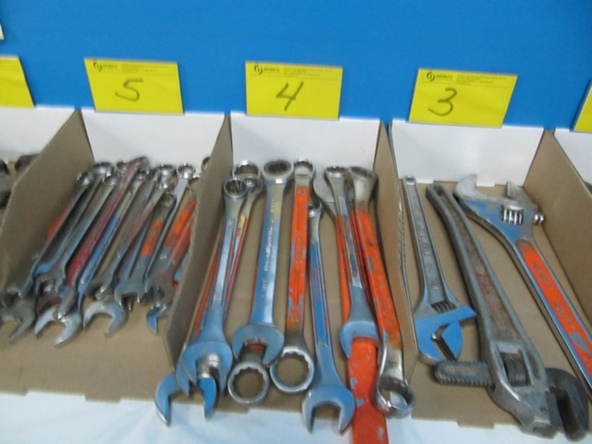 LOT ASST. COMBINATION WRENCHES, ETC. (1 BOX)    (ST. DAMIEN)