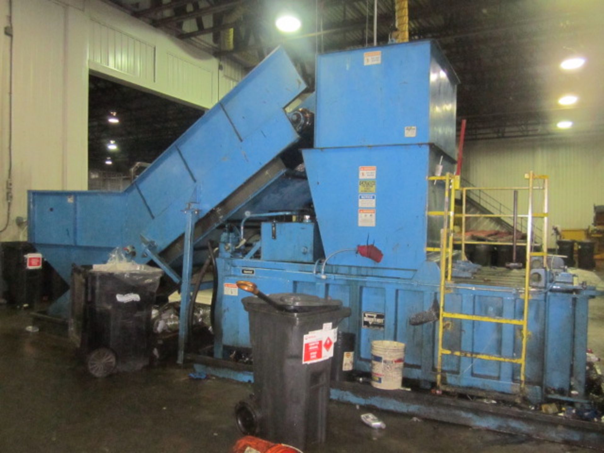 HYDRAULIC COMPACTOR (LOCATED IN LEVIS) RPM