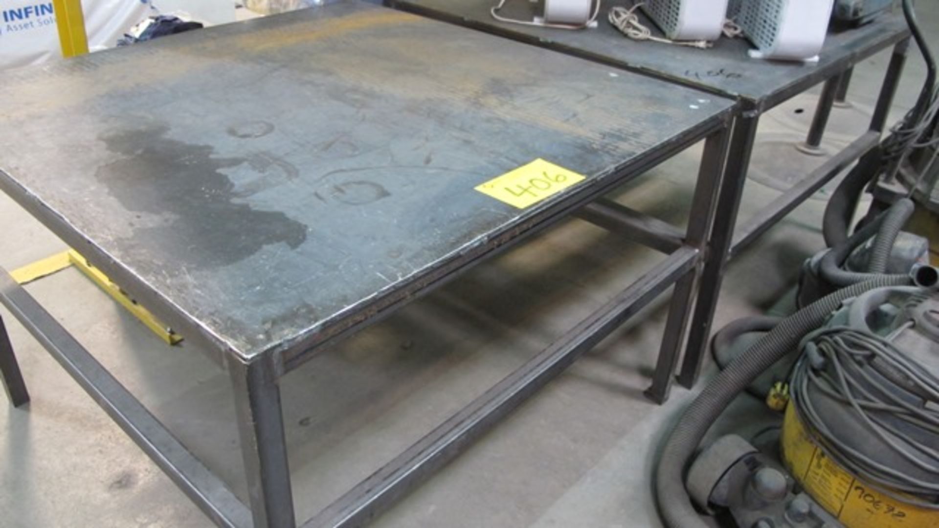 4' SQUARE METAL PLATE TABLES