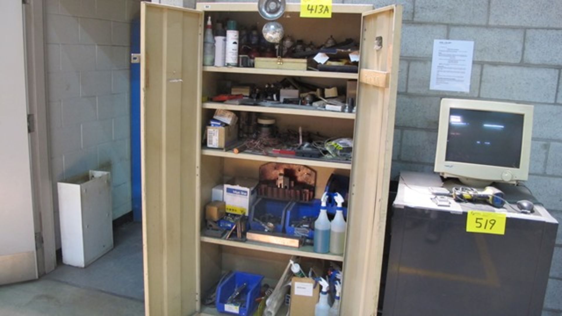 2 DOOR METAL STORAGE CABINET W/MAINTENANCE SUPPLIES