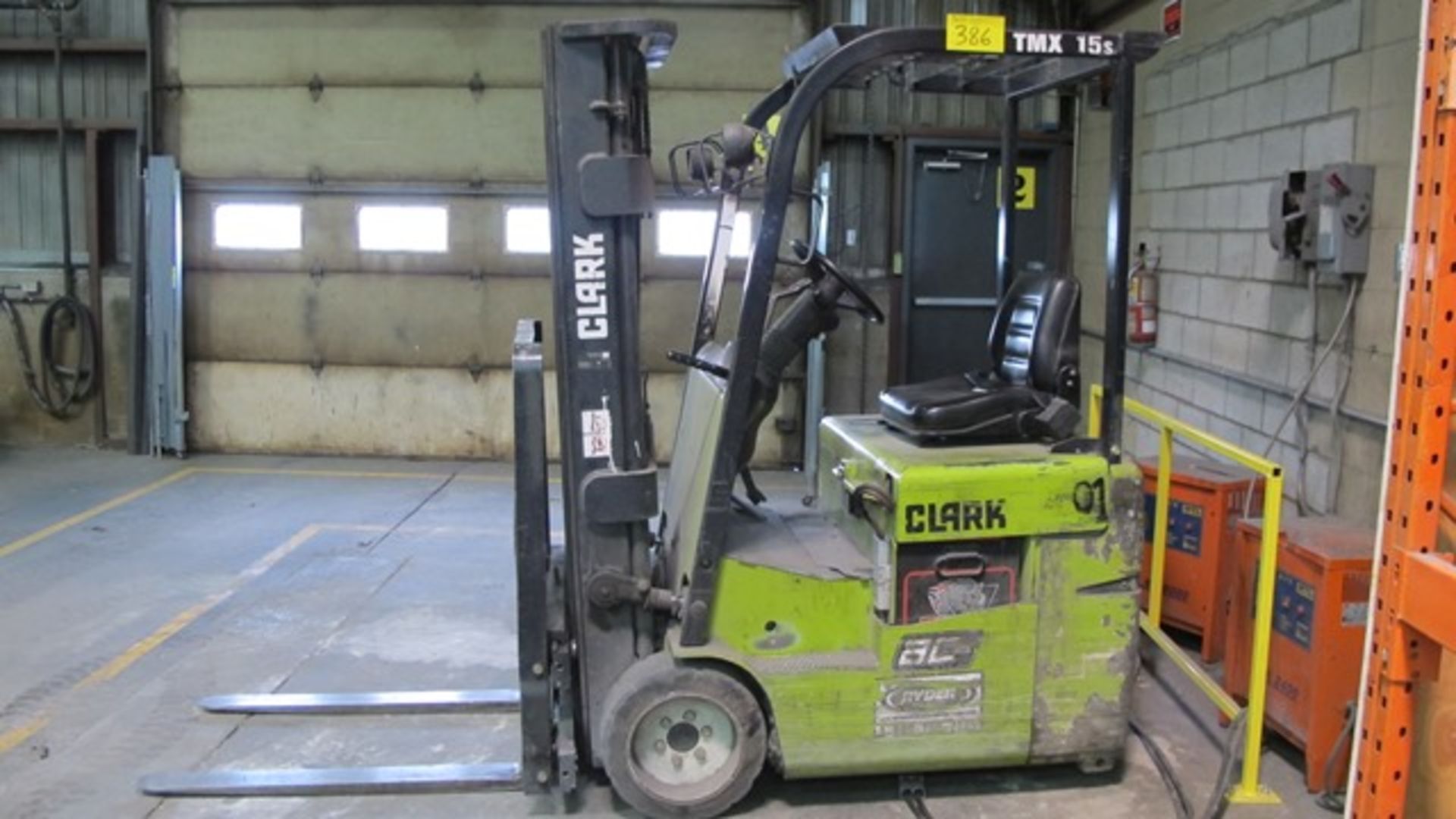 CLARK ELECTRIC FORK TRUCK, 4700 LB CAP.