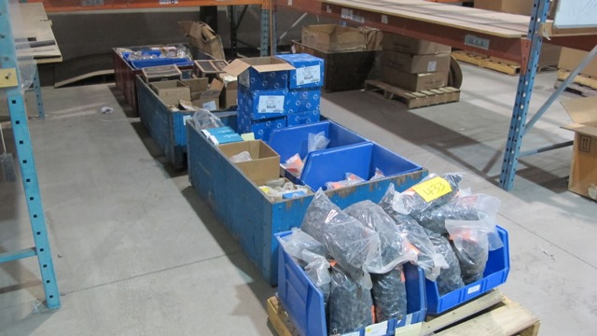 PALLETS AND WOOD CONTAINERS OF FASTENERS AND PARTS