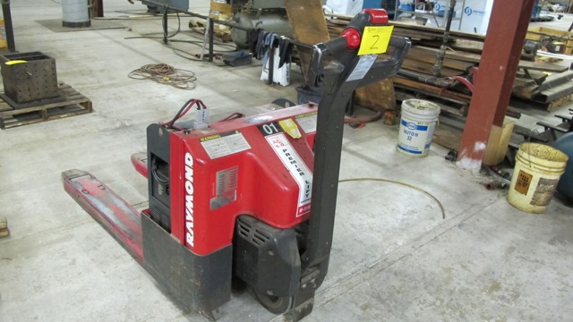 RAYMOND PREMIER LIFT POWER WALKER, MODEL 12LT F40L