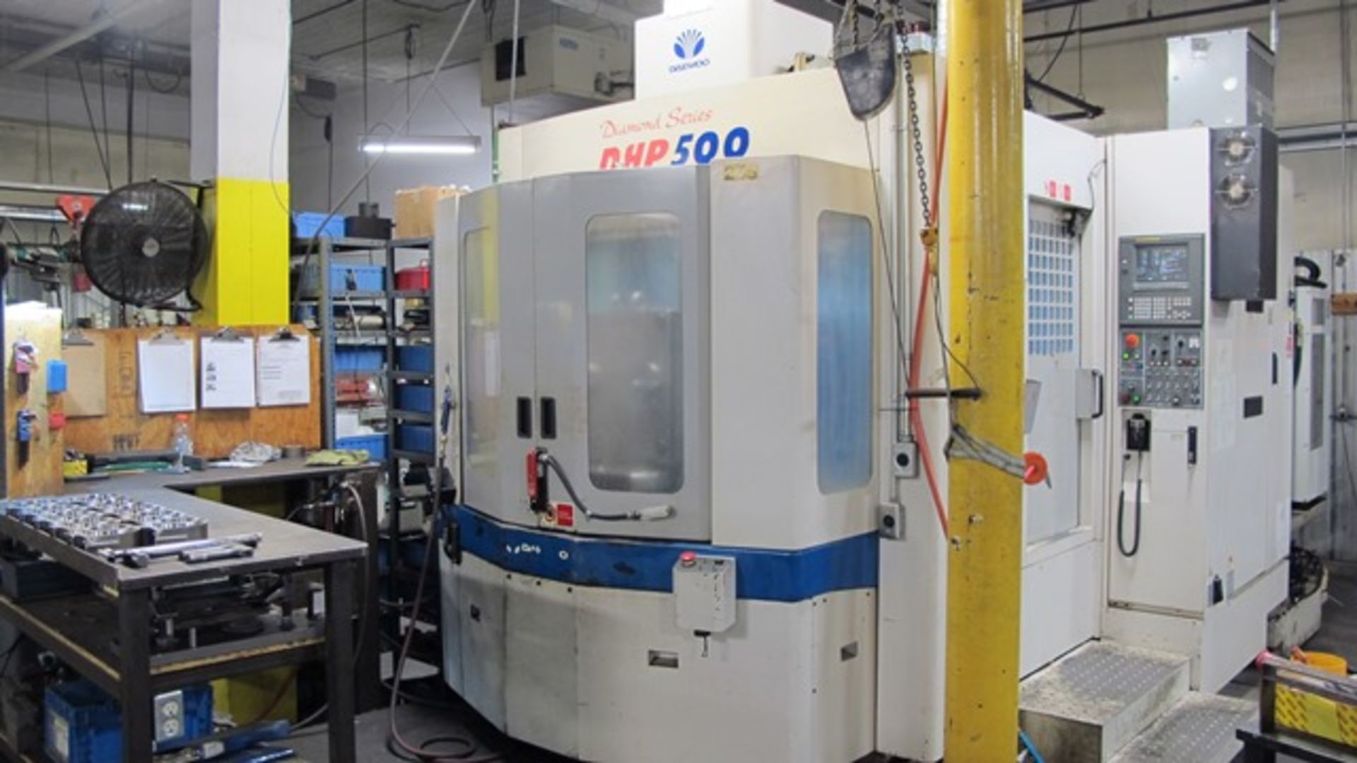 2000 DAEWOO DHP500 CNC HORIZONTAL MACHINING CENTER WITH (2)FANUC 16M CNC CONTROL, 20" x 20" PALLETS,