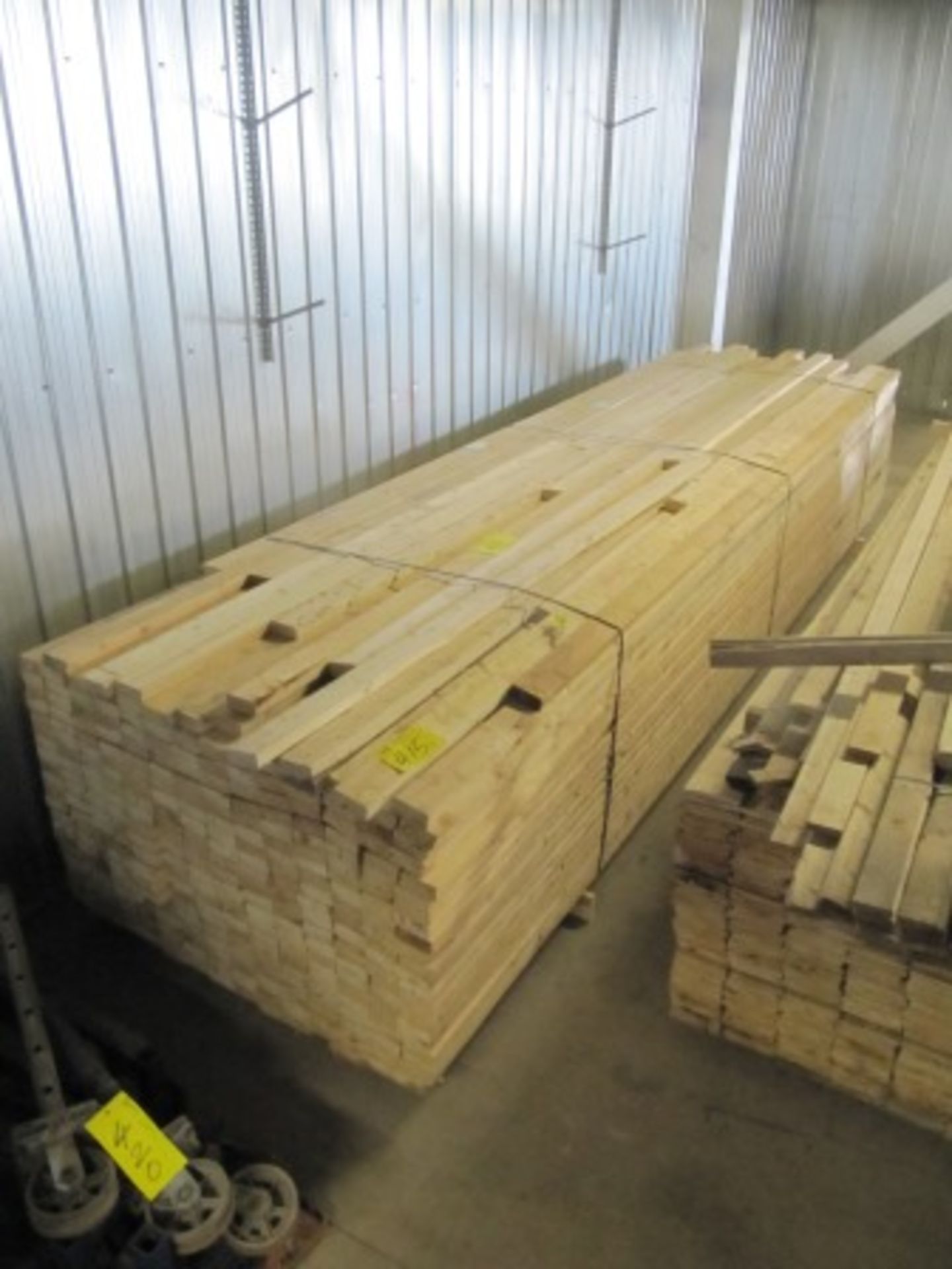 LOT 280 PC. 2"X4"X16' SPRUCE LUMBER (1 LIFT)