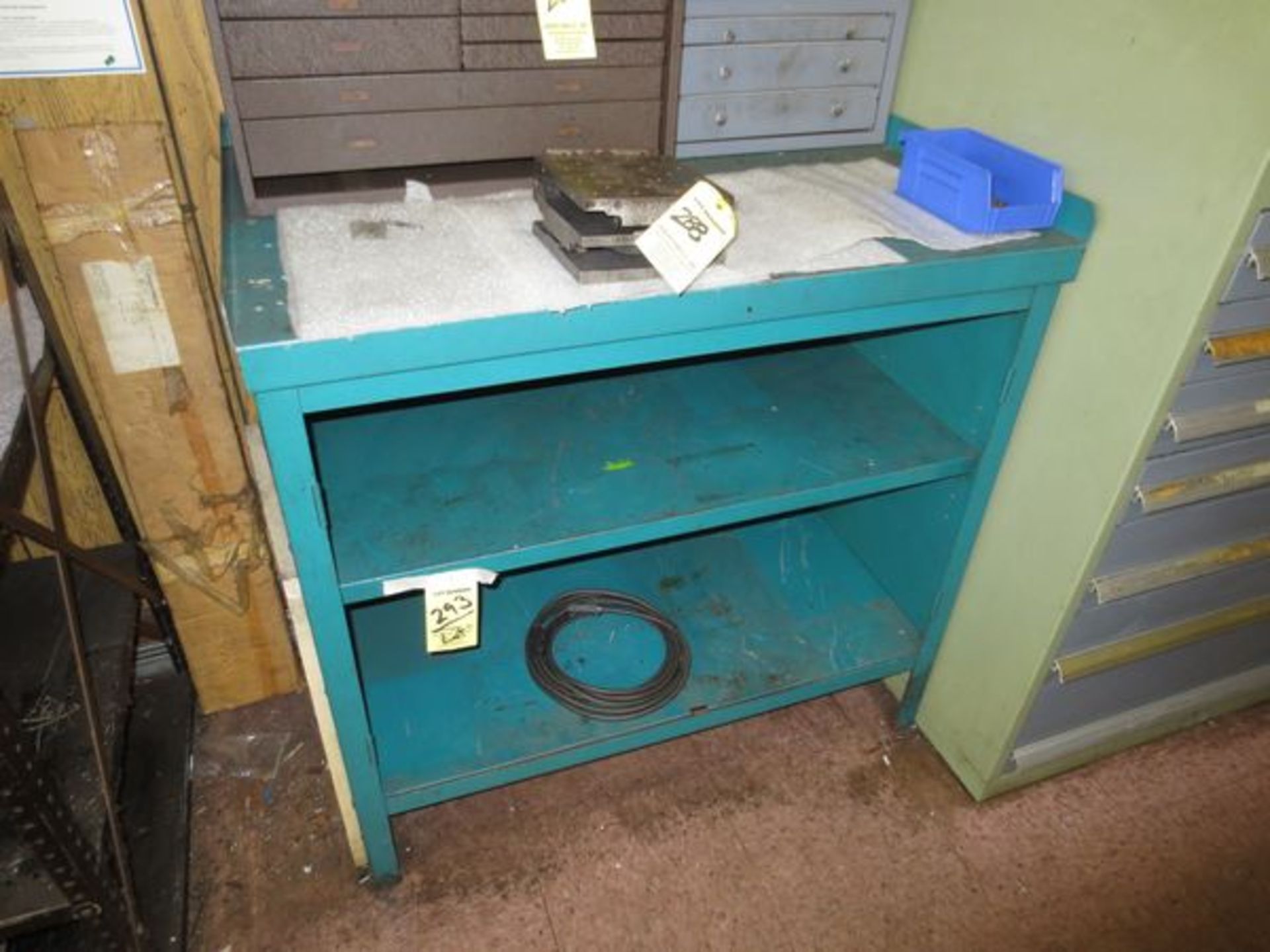 GREEN SHOP CABINET - Image 2 of 2