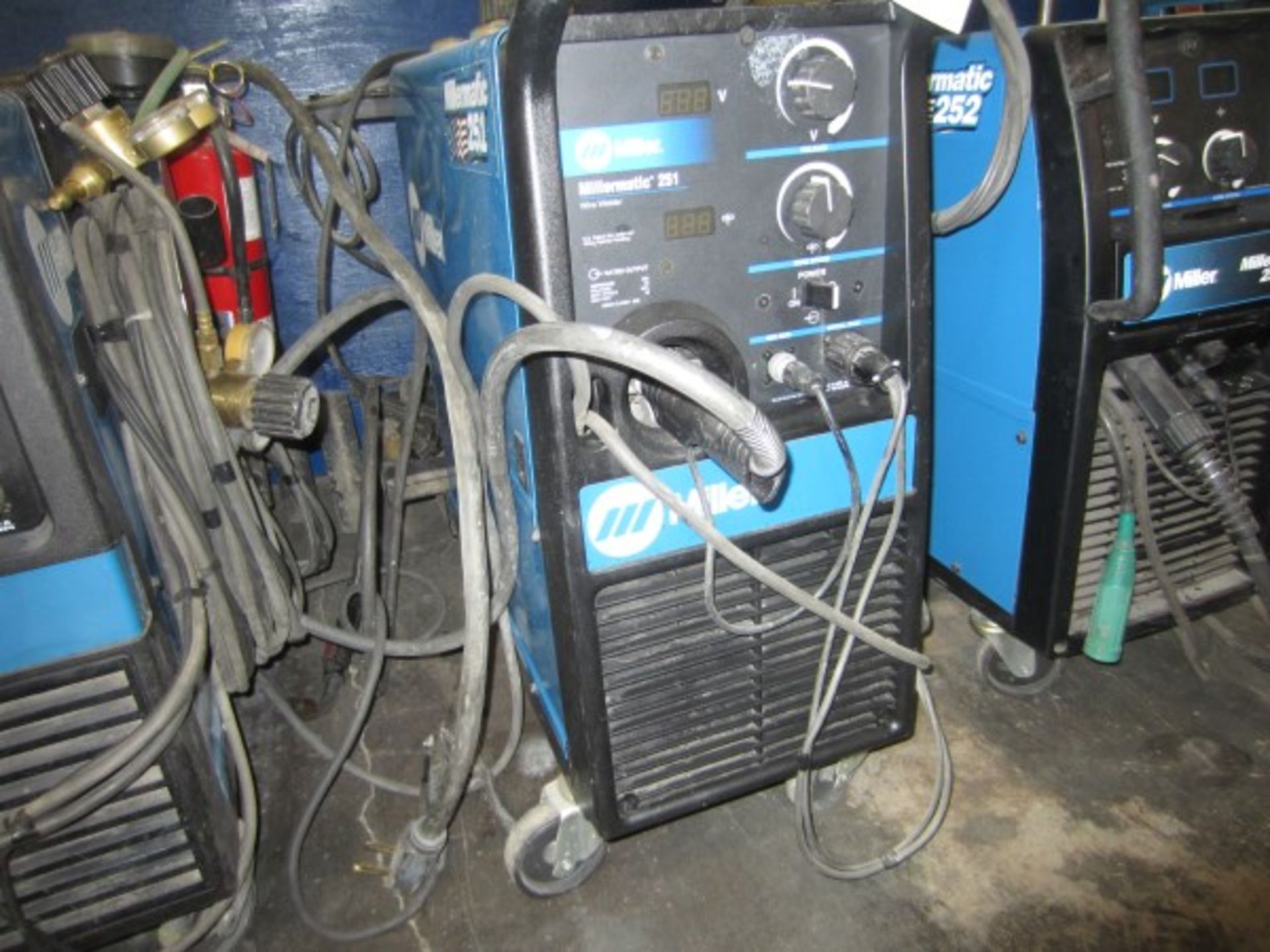 MILLERMATIC 251 WELDER