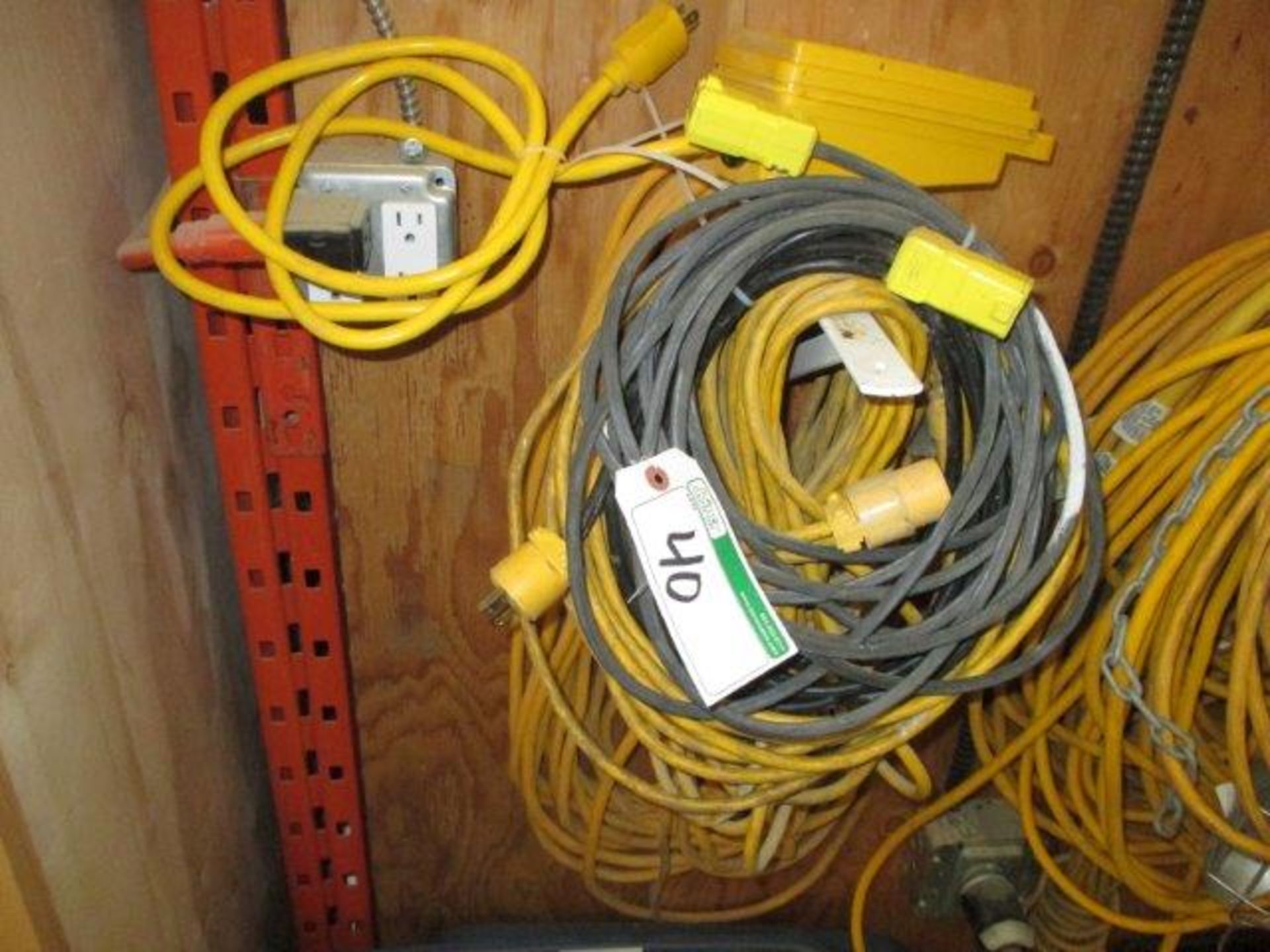 LOT OF ELECTRICAL CORDS
