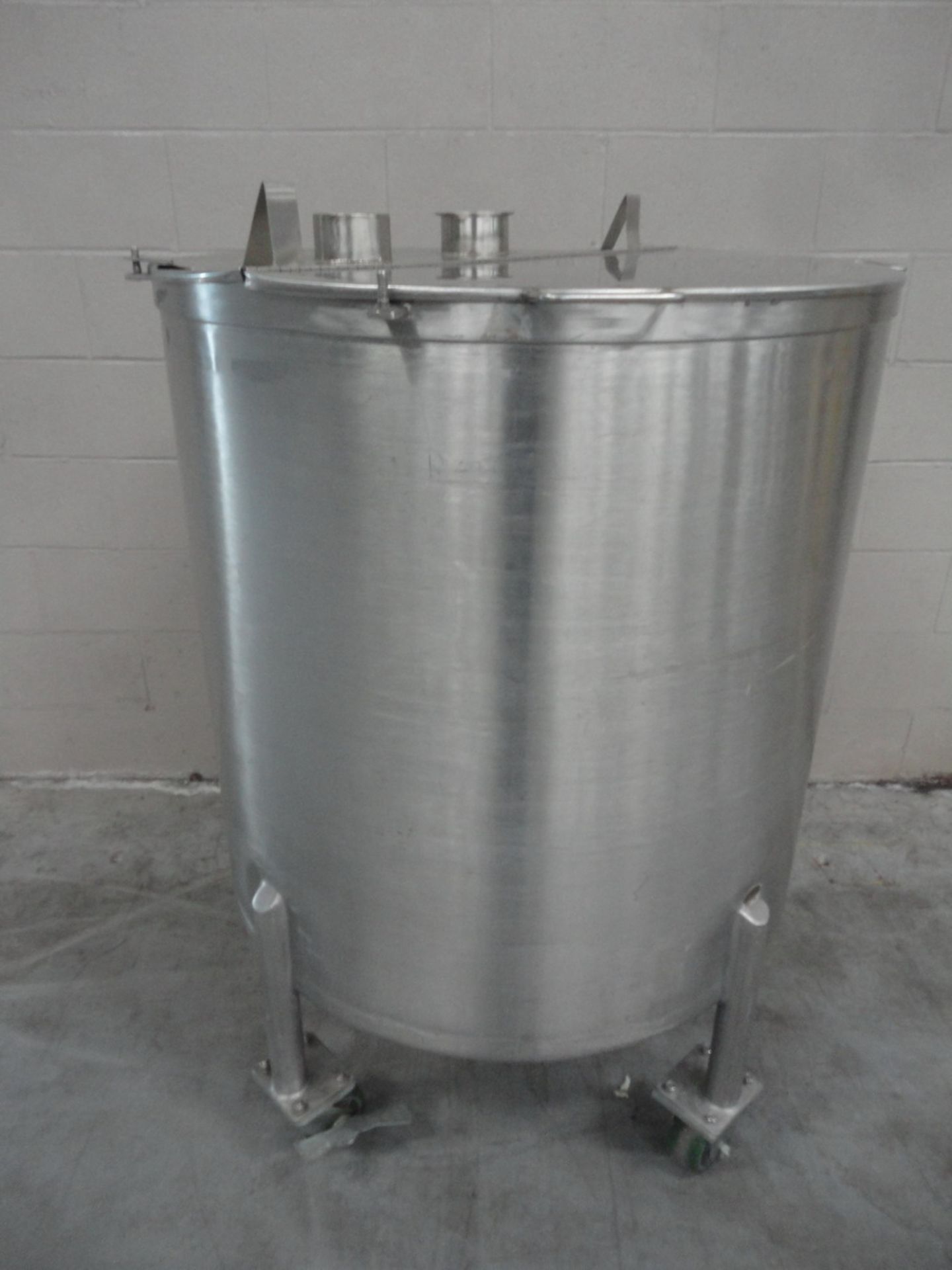 Stainless Steel 150 gallons portable tank with cover, 34" ID x 34" D - Image 3 of 5