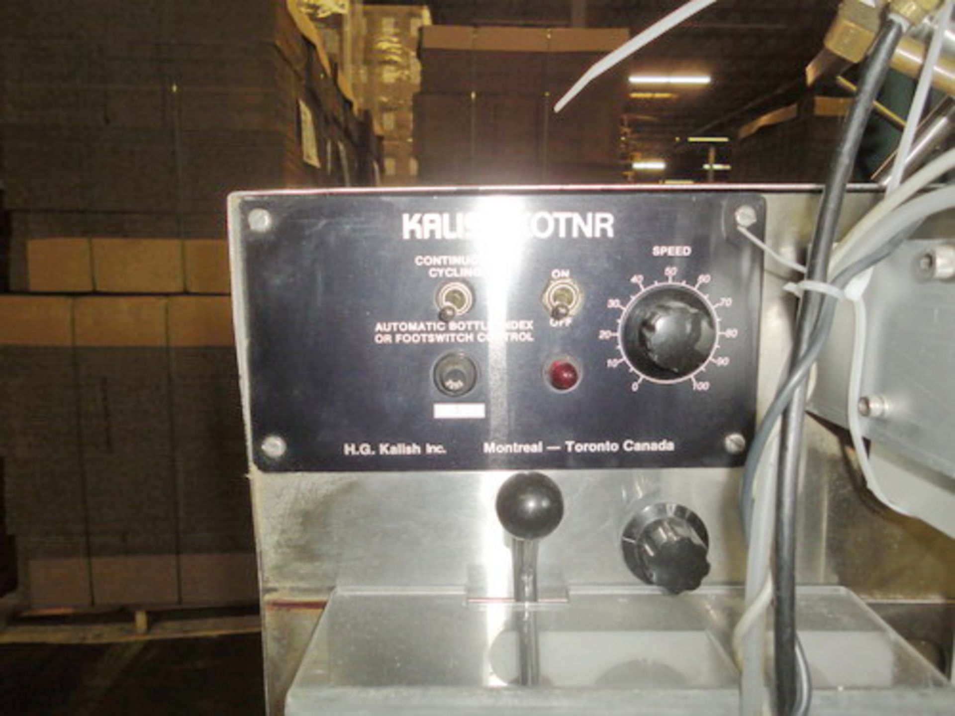 Kalish Automatic Cottoner, Model KOTNR-100, type 8400. Includes pneumatic bottle indexing. - Image 2 of 5