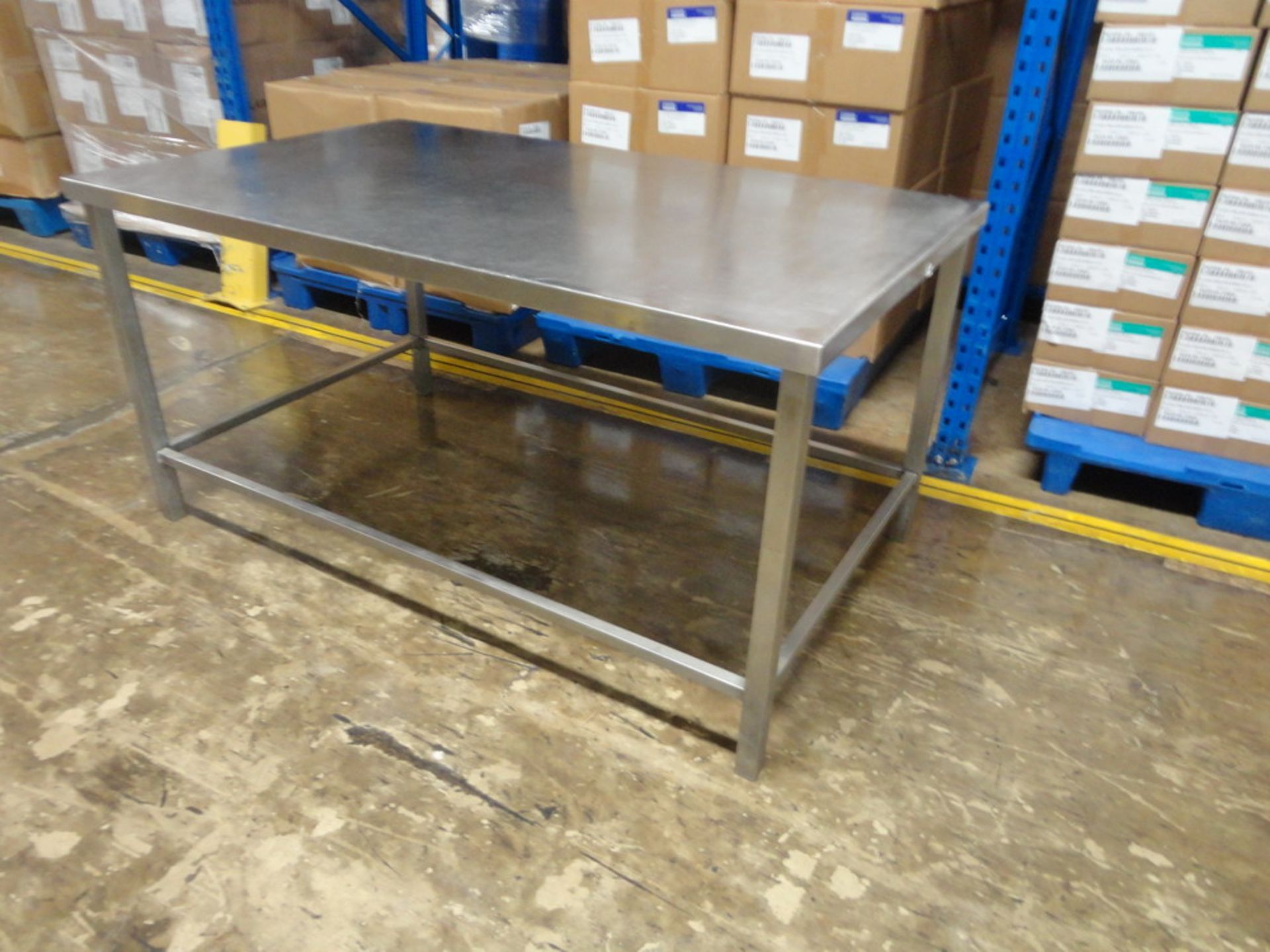 STAINLESS STEEL TABLE