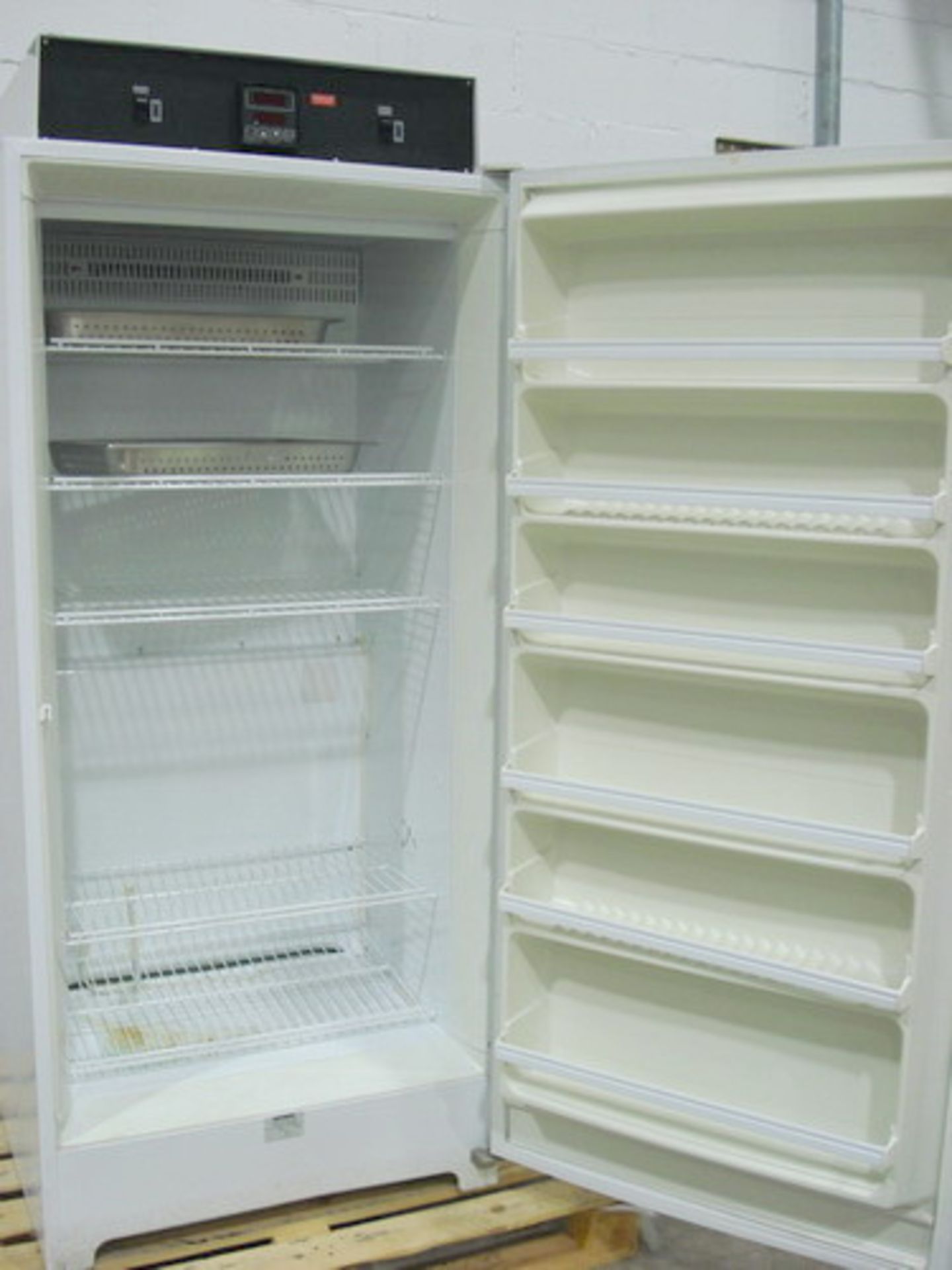 Hotpack Single Door Refrigerator with chart recorder. - Image 2 of 2