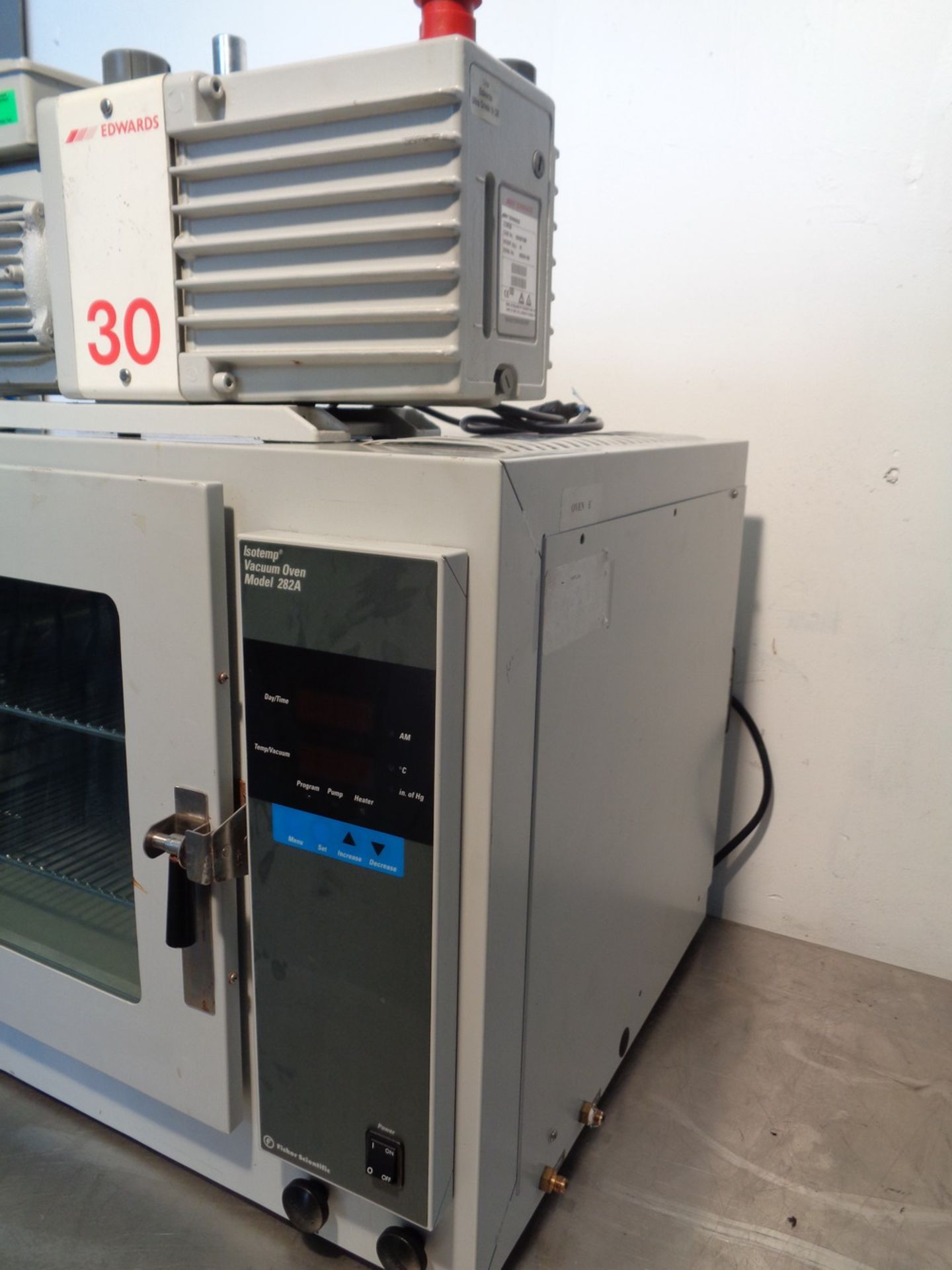 Fisher Scientific Isotemp Vacuum Oven, Model 282A. - Image 2 of 4