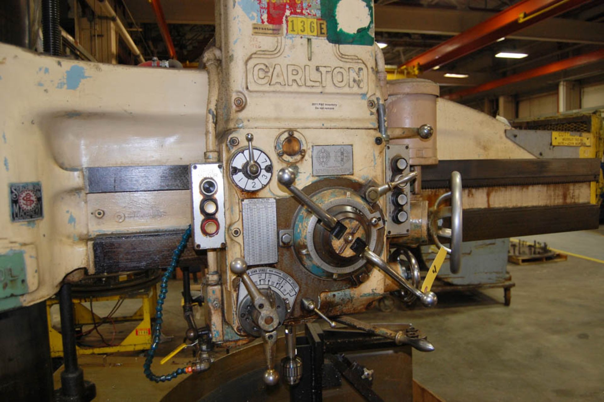 5' X 11'' CARLTON RADIAL ARM DRILL, -SLOTTED BASE, POWER ELEVATION, 40-1500 RPM, POWER CLAMP, S/N: - Image 2 of 3