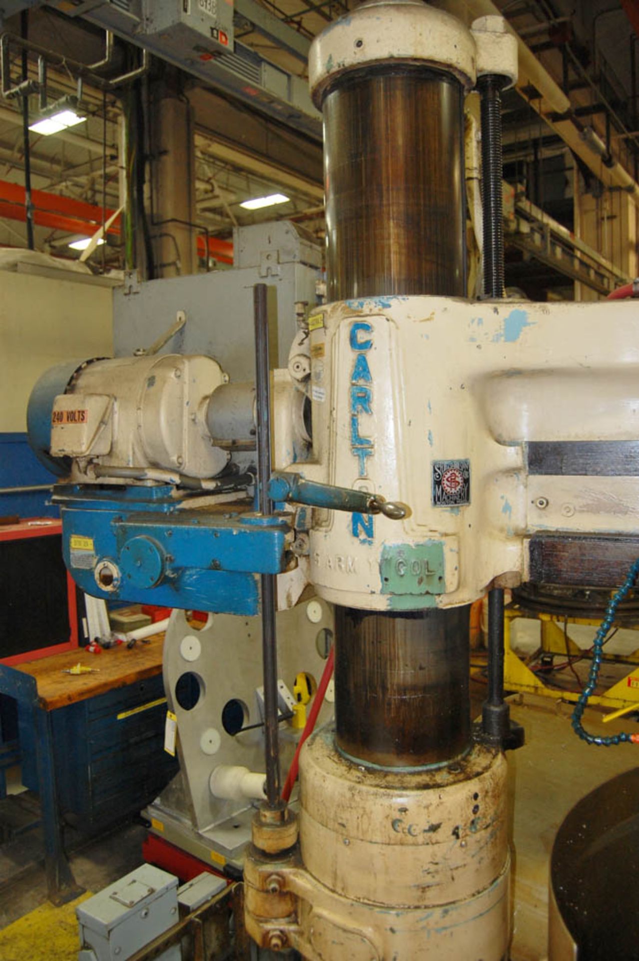 5' X 11'' CARLTON RADIAL ARM DRILL, -SLOTTED BASE, POWER ELEVATION, 40-1500 RPM, POWER CLAMP, S/N: - Image 3 of 3