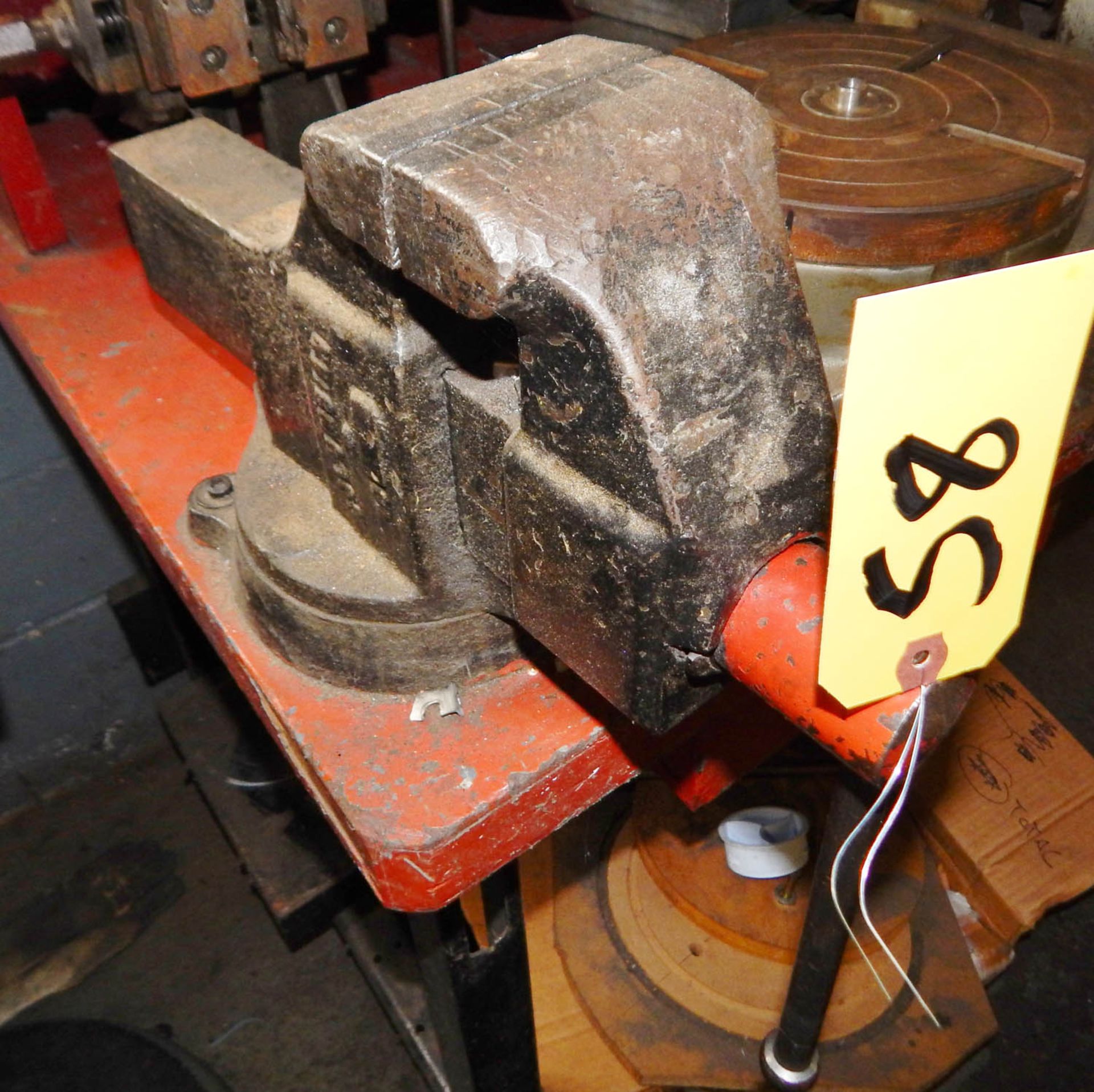 4'' BENCH VISE WITH BENCH (NO CONTENTS)