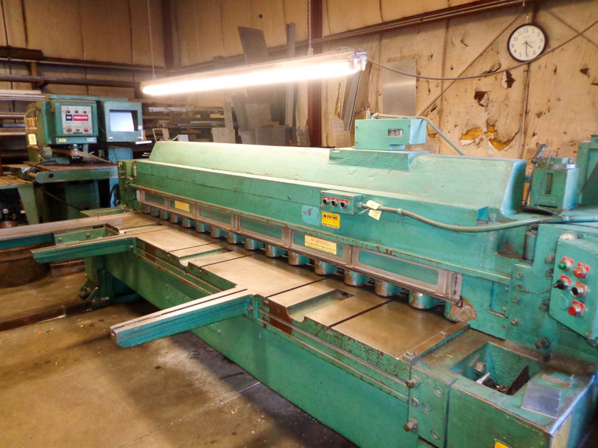WYSONG MDL. 1025 10' SHEAR, 1/4'' CAPACITY, 9'-3'' SQUARING ARM, PUSH BUTTON, FOOT PEDAL CONTROLS,