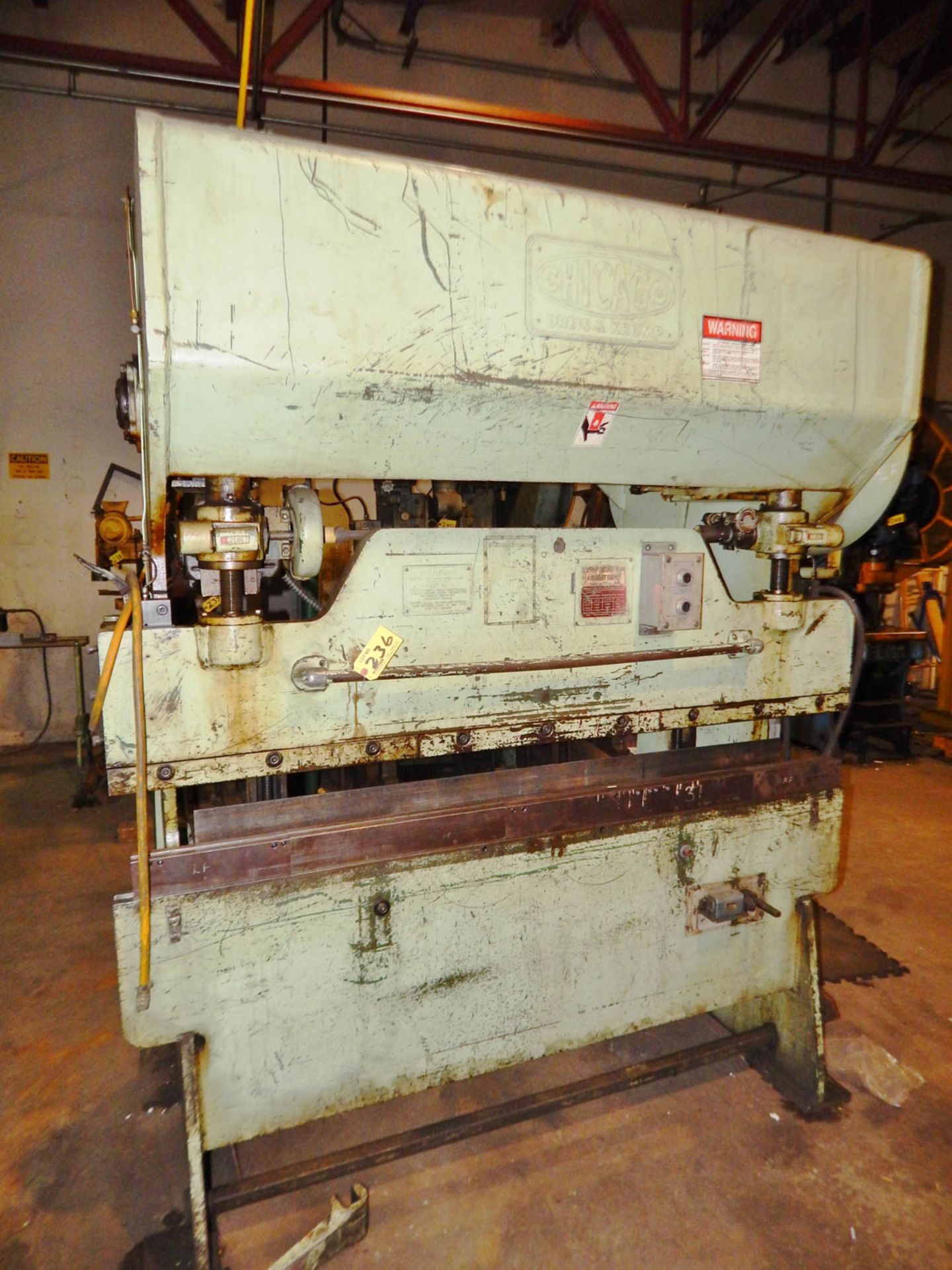 CHICAGO DREIS AND KRUMP MDL. 56-A 6' MECHANICAL PRESS BRAKE, MOTORIZED RAM ADJUSTMENT, 30-45 TON