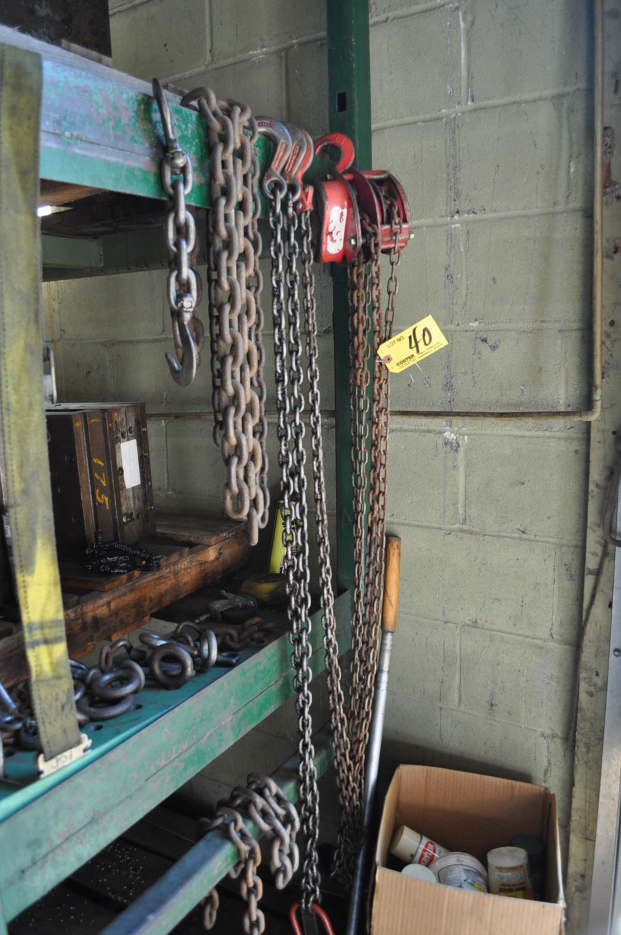 LOT OF CHAIN & HOIST