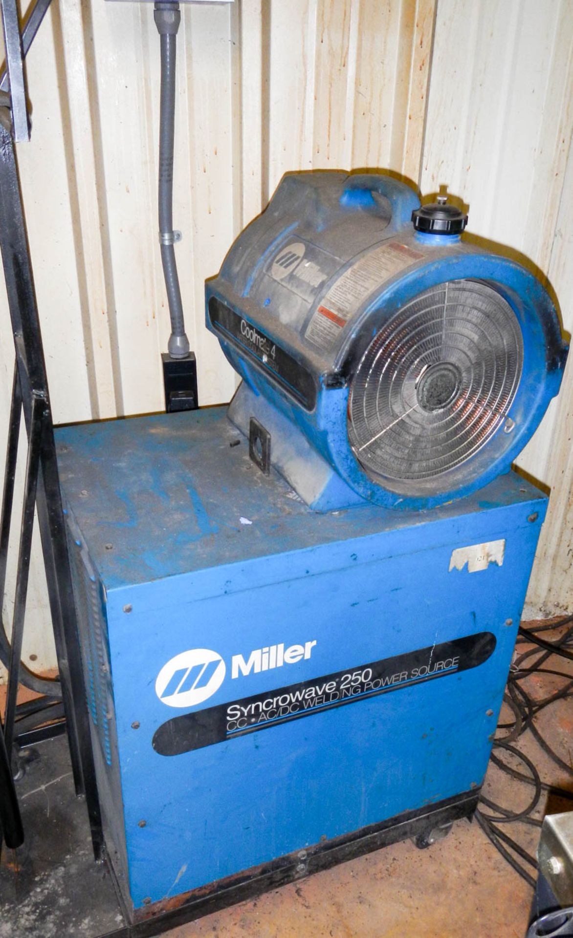 MILLER SYNCROWAVE 250 AC/DC 250-AMP WELDING POWER SOURCE, WITH MILLER COOLMATE 4 WATER COOLER - Image 2 of 3