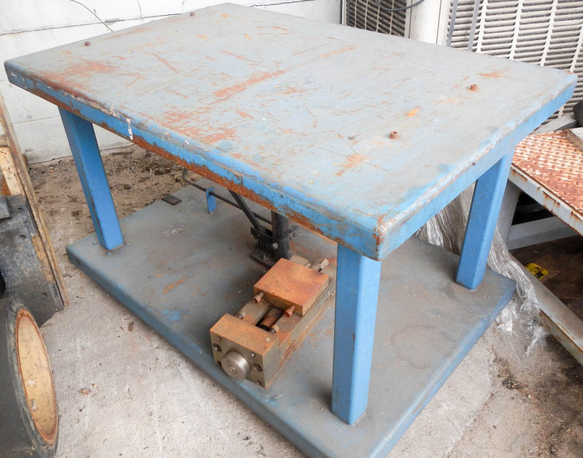 HYDRAULIC DIE LIFT TABLE