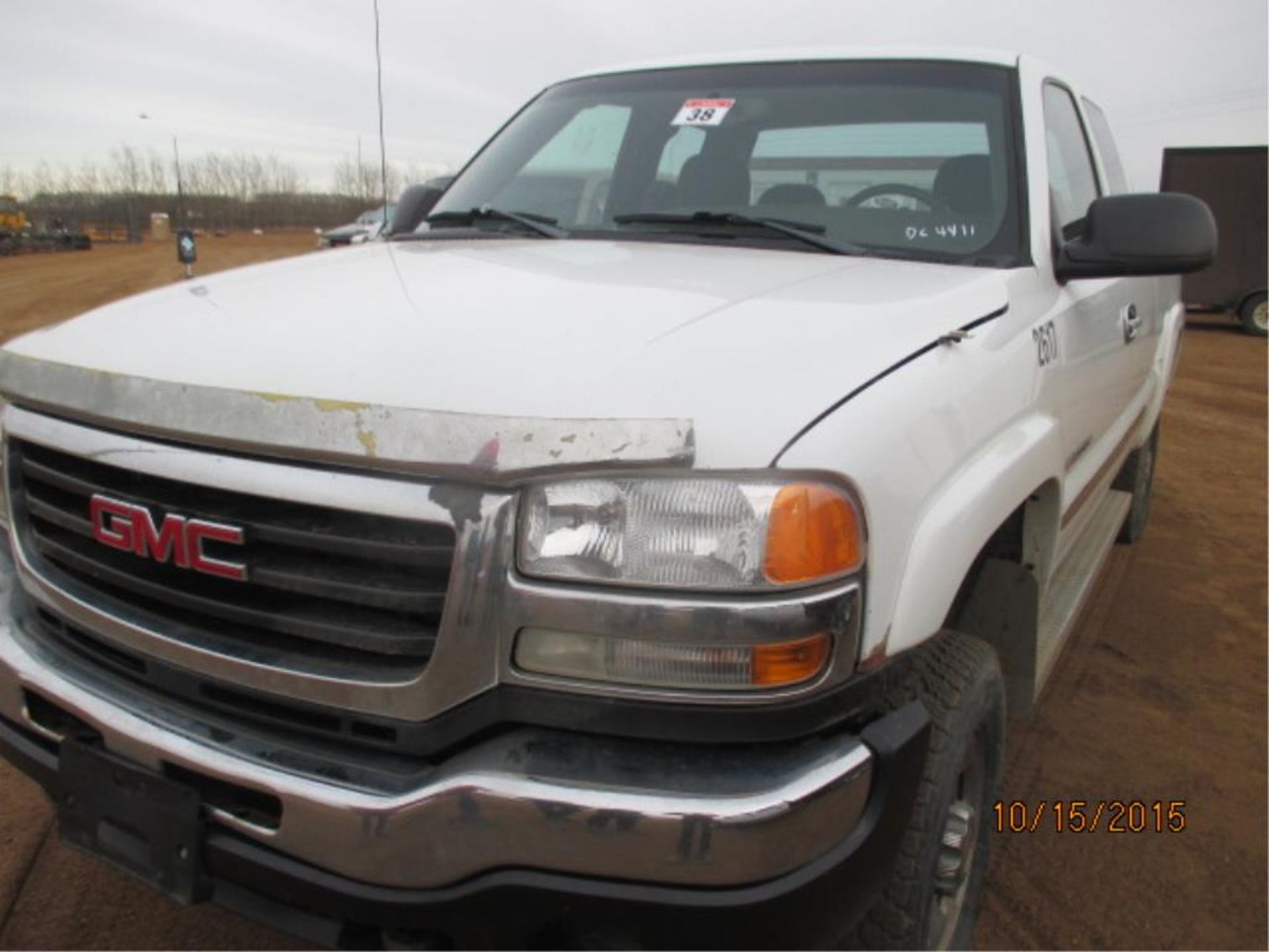 2006 GMC 2500 Ext/Cab, S/B, 4X4 266,799kms, VIN 1GTHK29U16E178400