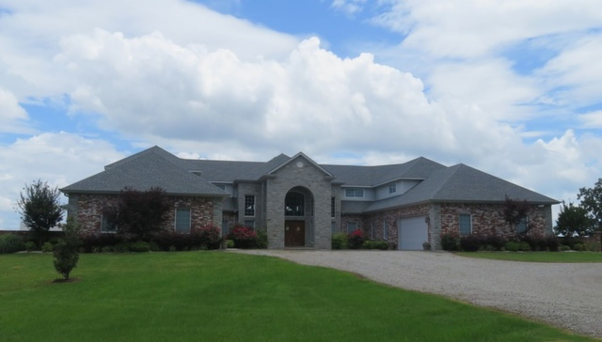 Real Estate AUCTIONTHURSDAY JULY 23 â€“ 11:00 a.m.1520 Citadel Bluff Trail, Cecil, ARDirections: - Image 3 of 43